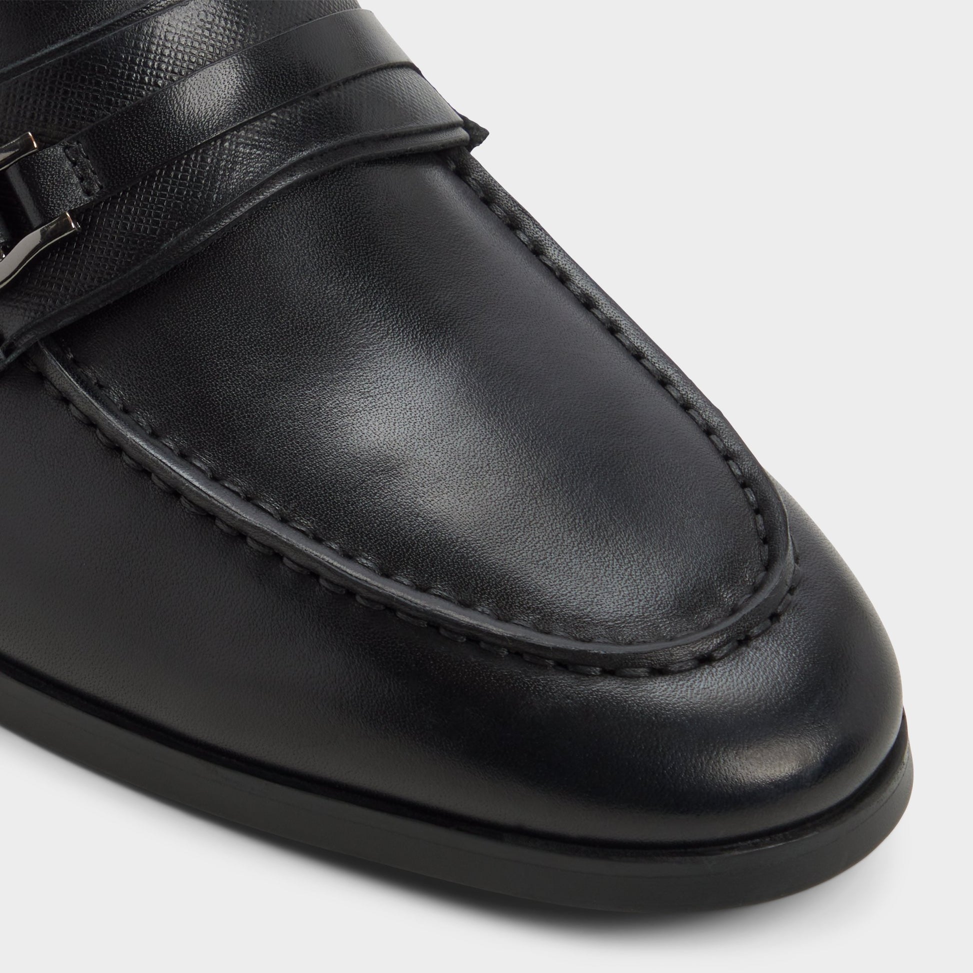 Close-up of the Black Stanly Loafer