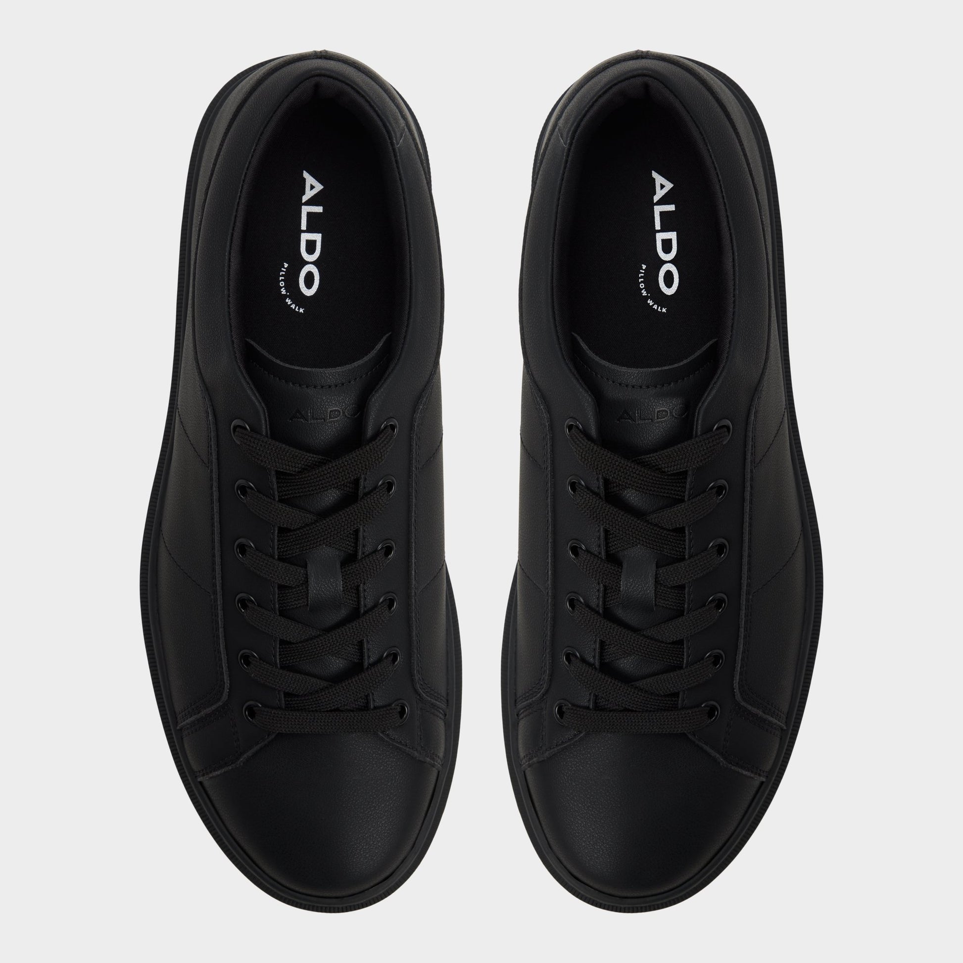 Top-down view of the Black Citysneaker Low top sneaker