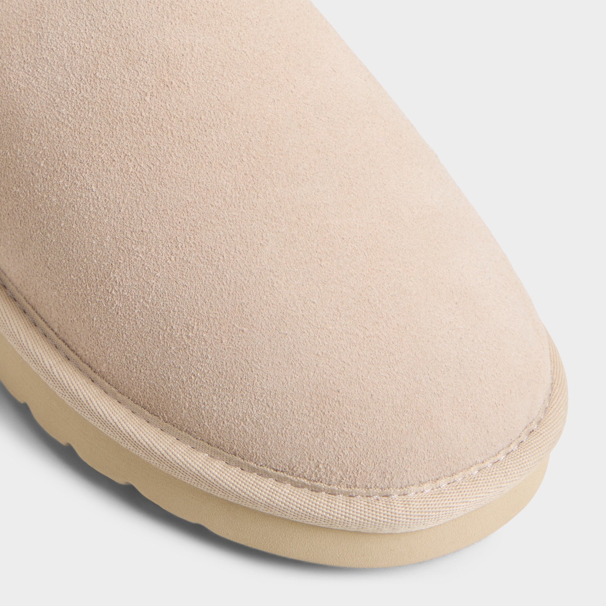 Close-up of the Medium brown Mallie Mule