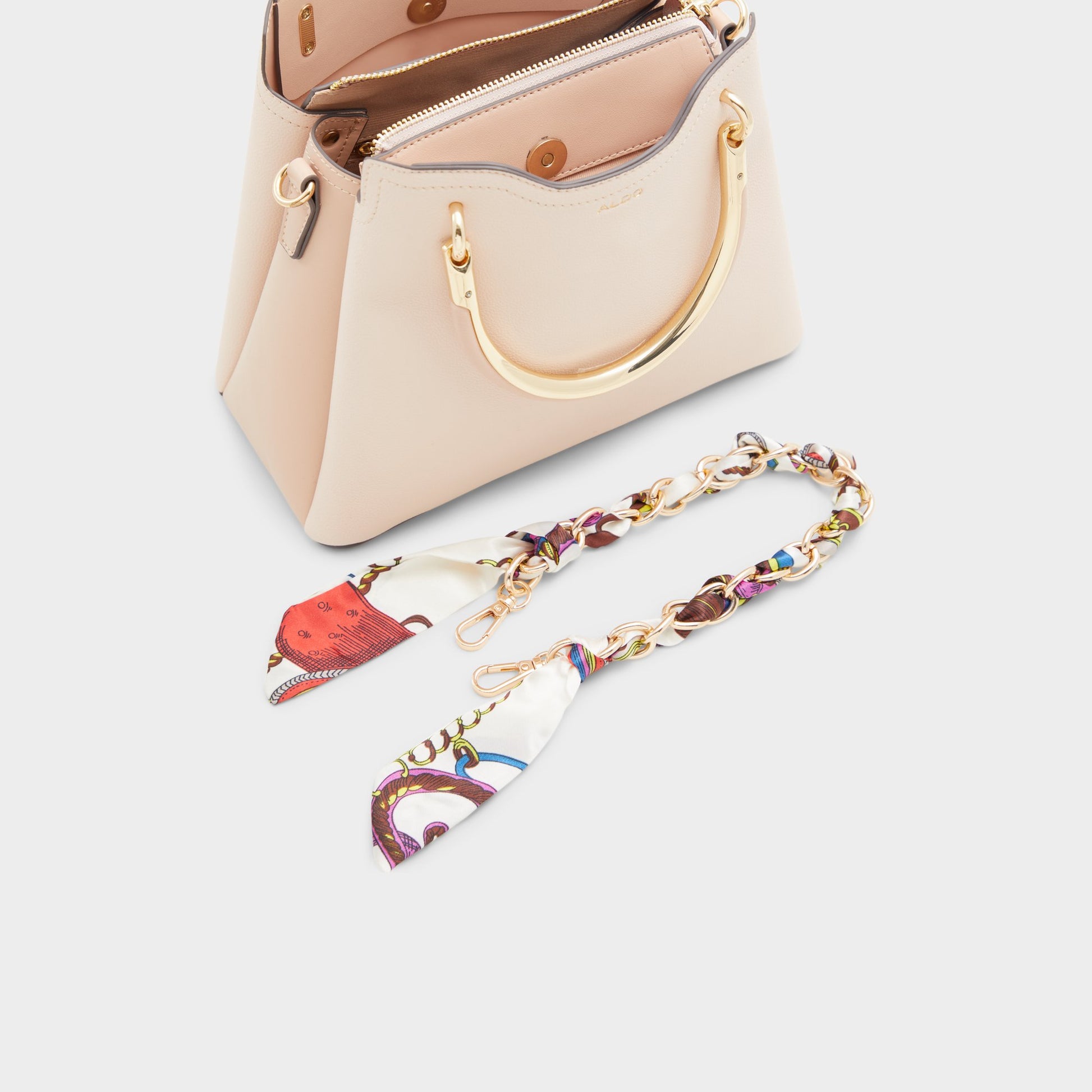 Product media for Arrayann