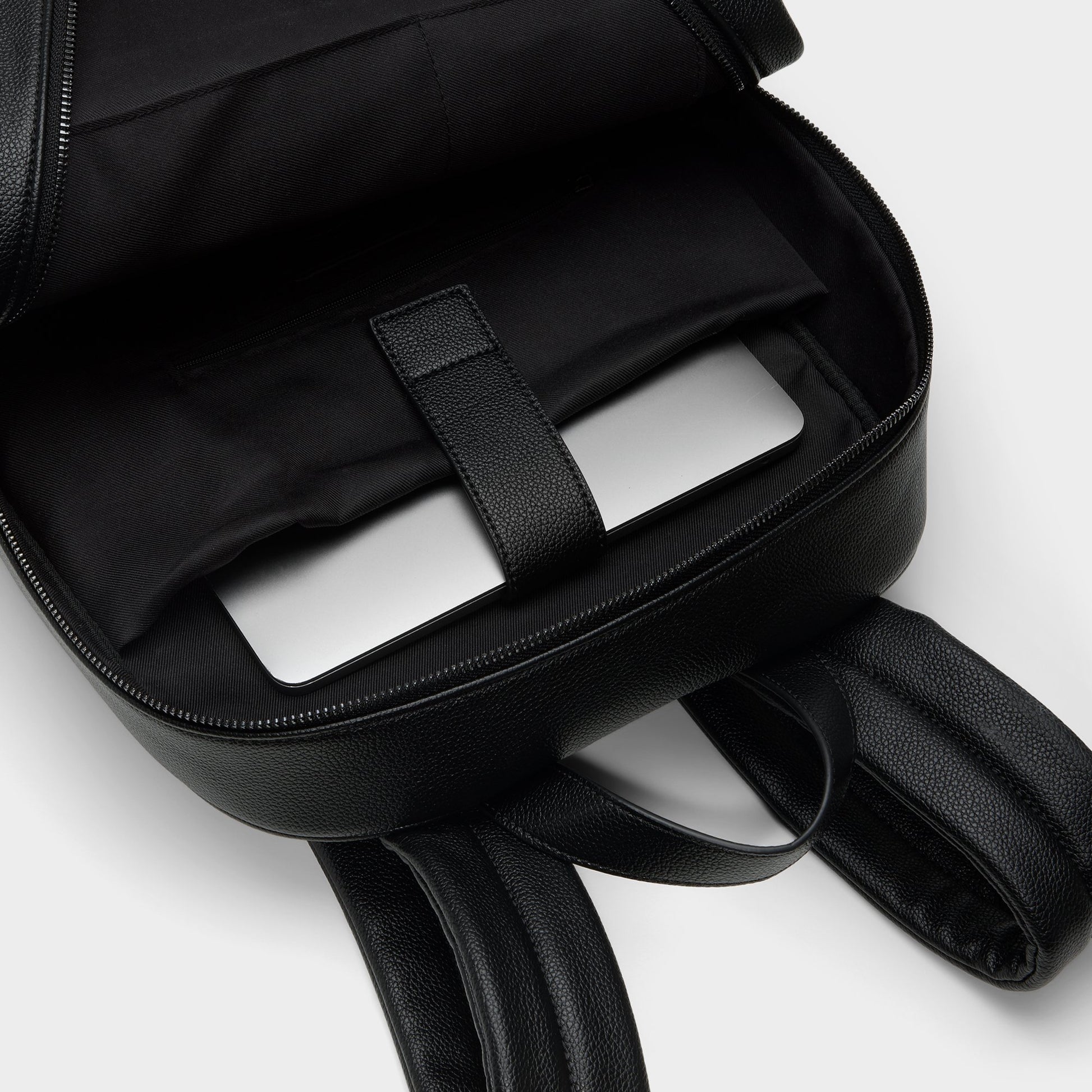 Product media for Braliwyn