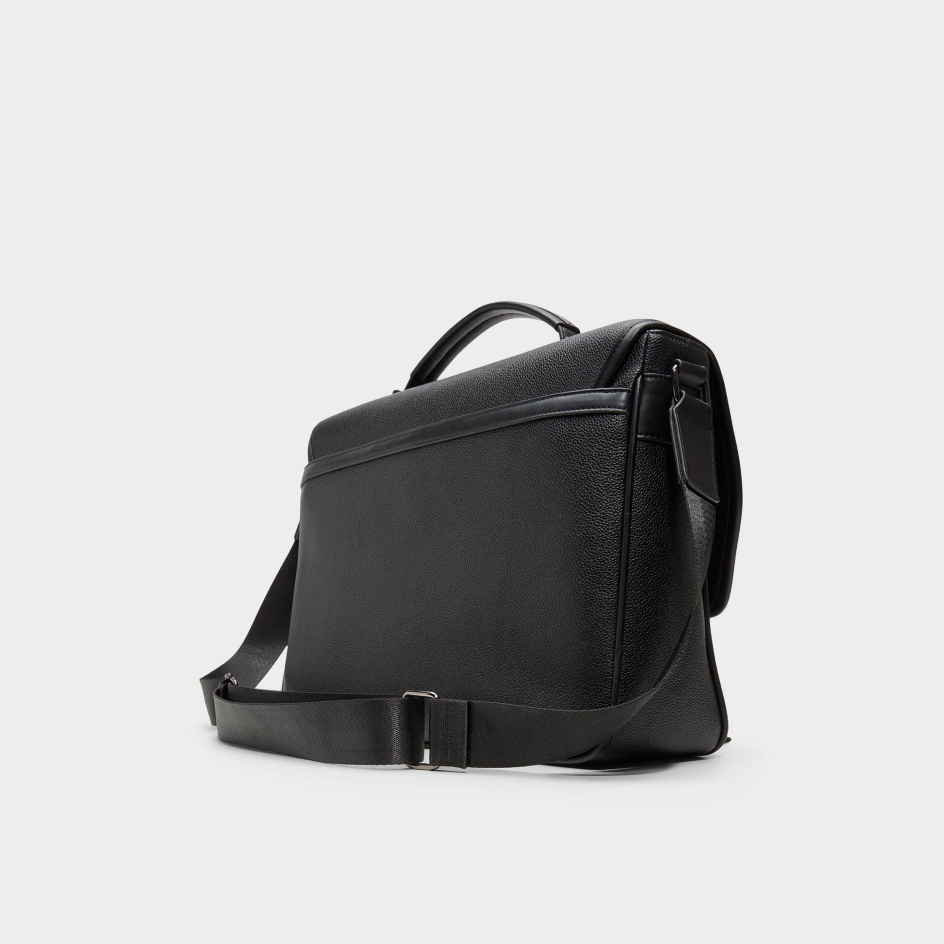 Product media for Lewiee