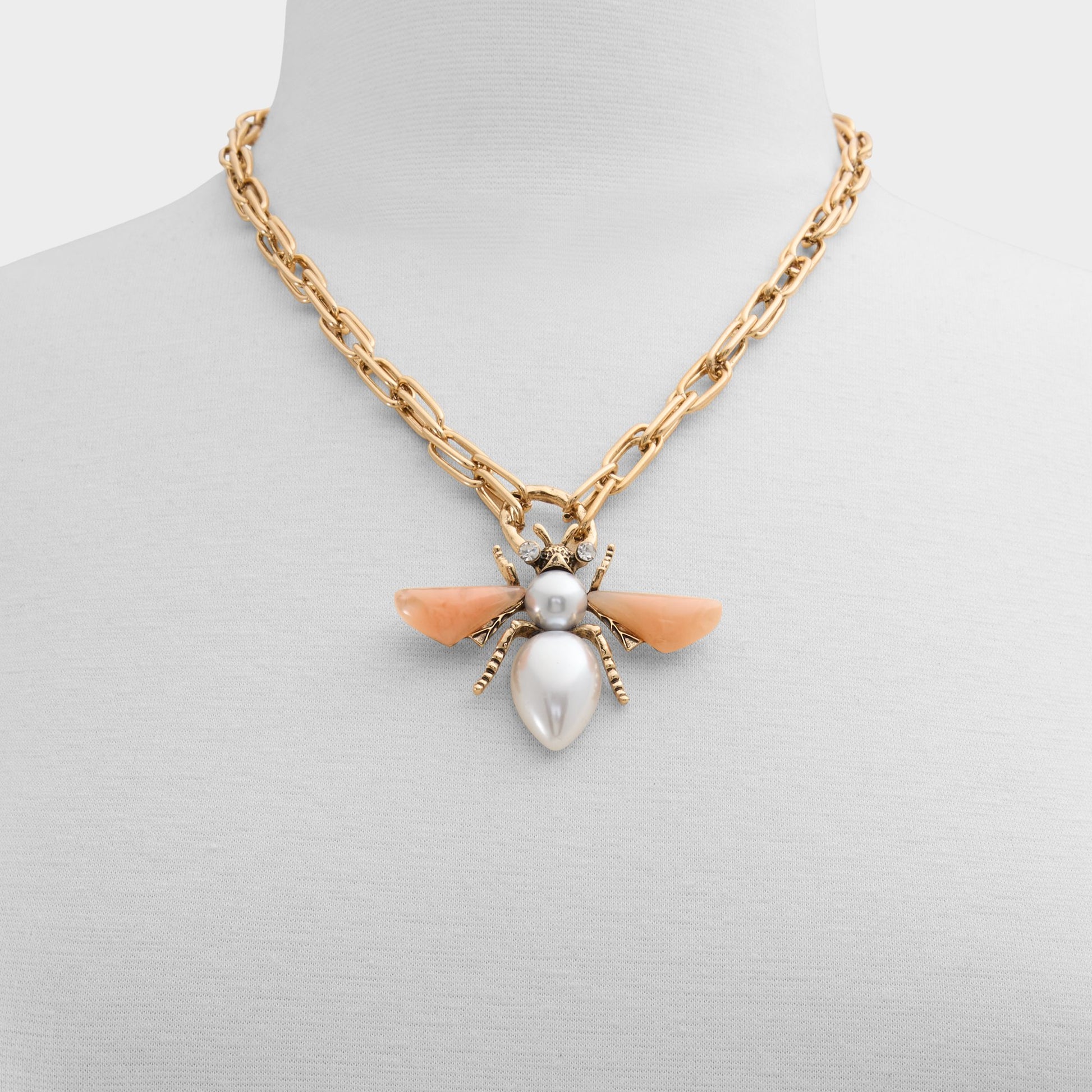 Product media for Queenbee