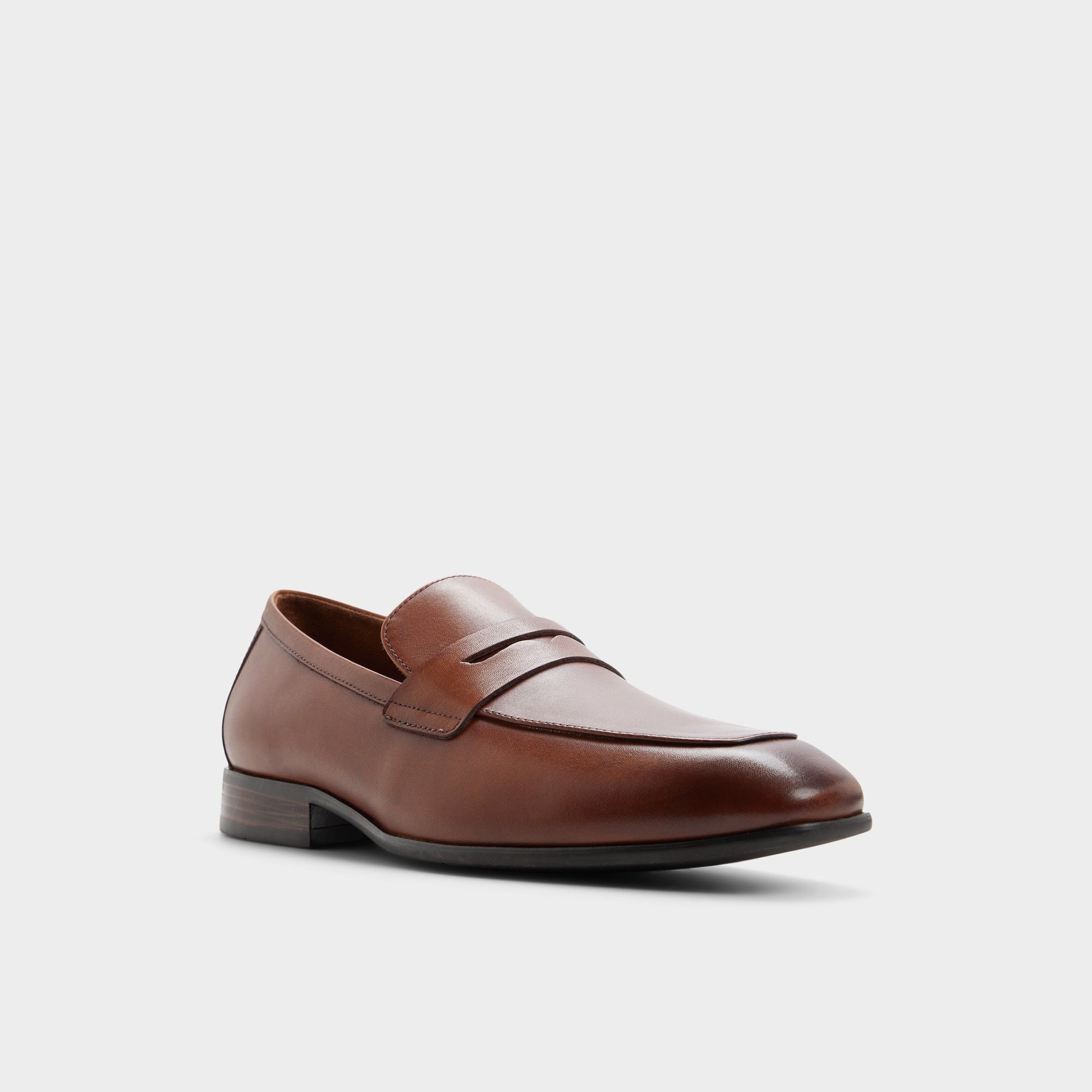 Three-quarter angle of Cognac Beason Loafer's front side