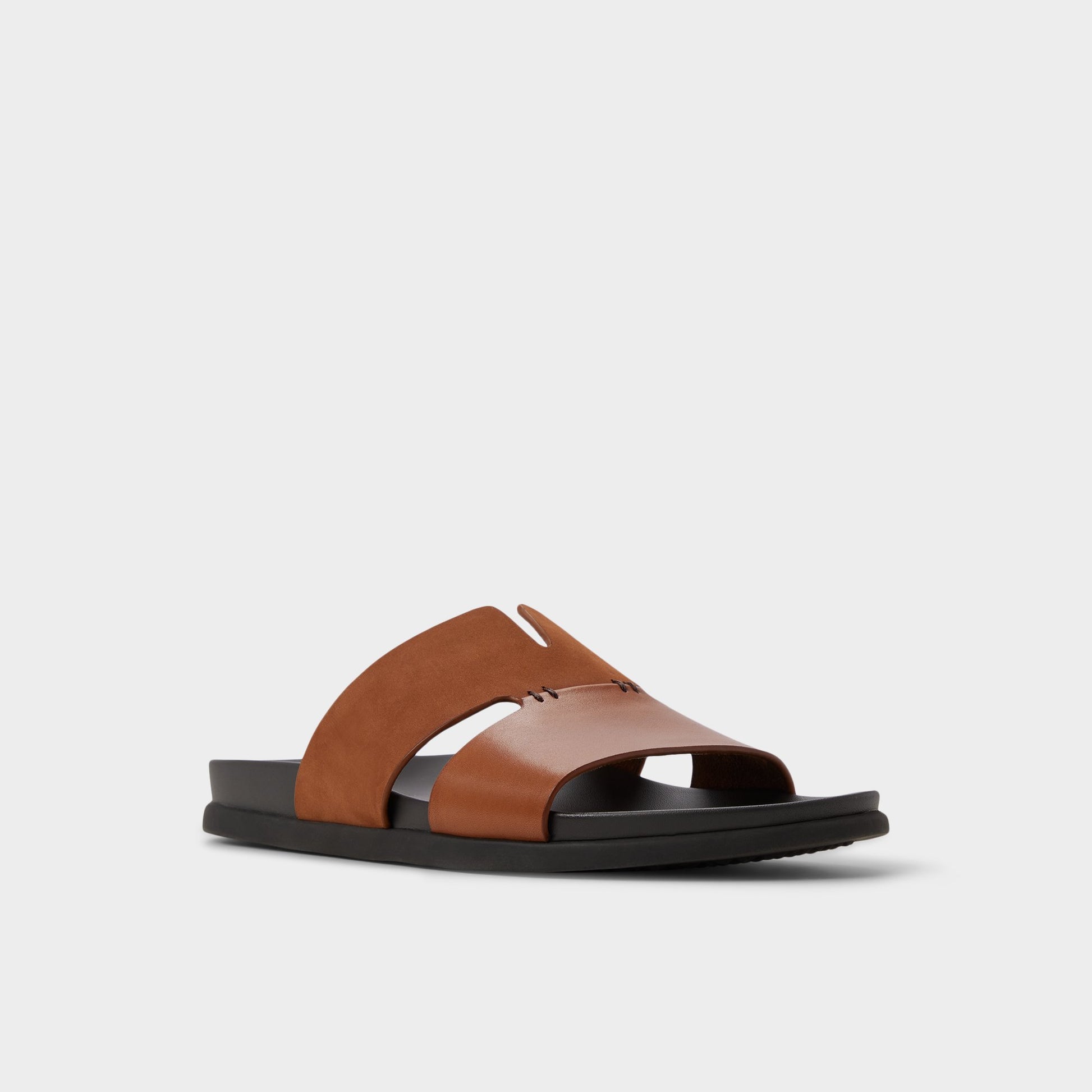 Three-quarter angle of Cognac Marcelo Slide sandal's front side