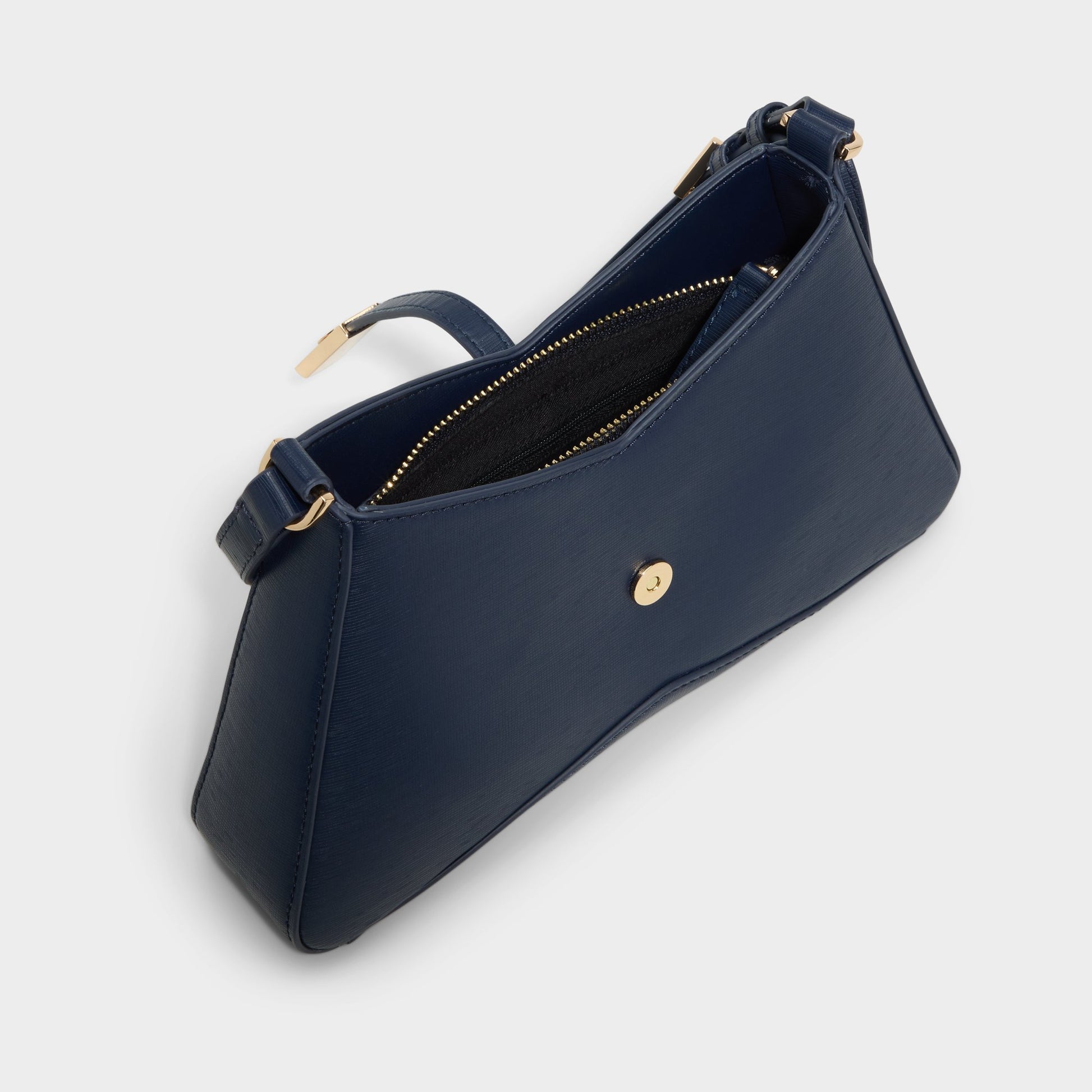 Product media for Juliettaa