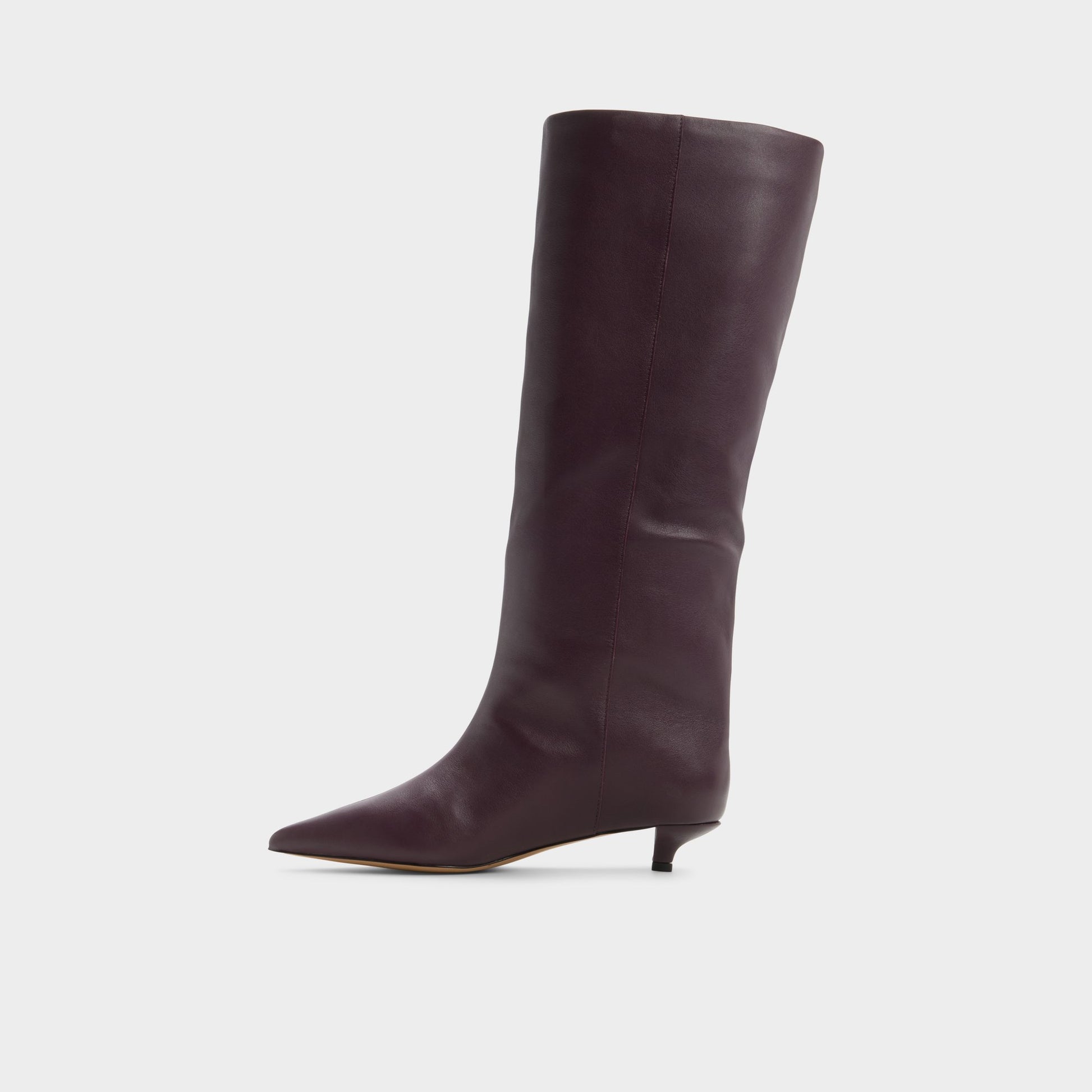 Side view of Bordo Gabelio Knee-high boot