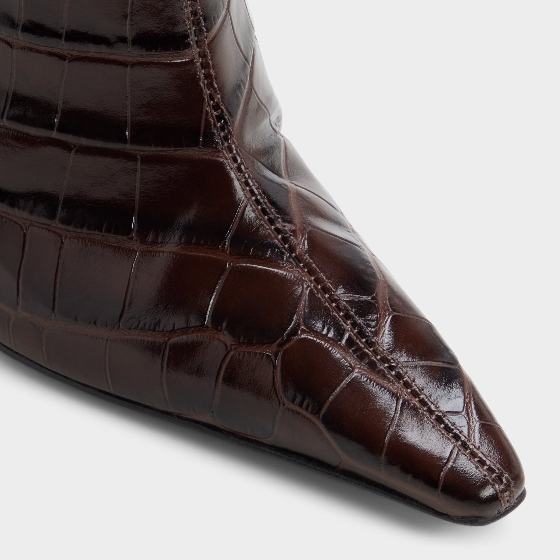 Close-up of the Dark brown Eoweaveth Ankle boot