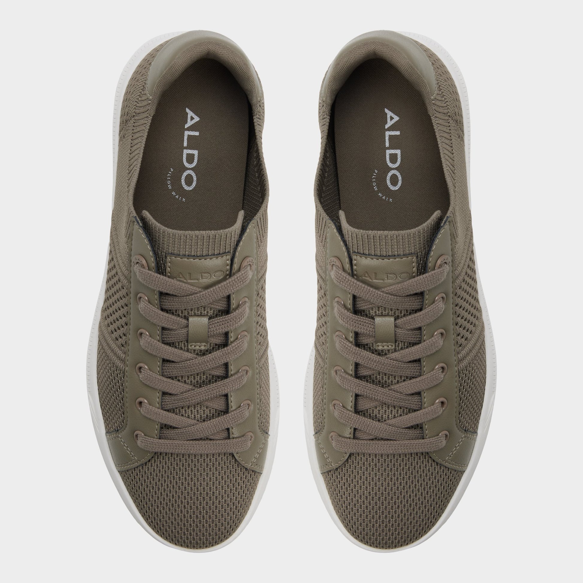 Top-down view of the Dark brown Joshy Low top sneaker