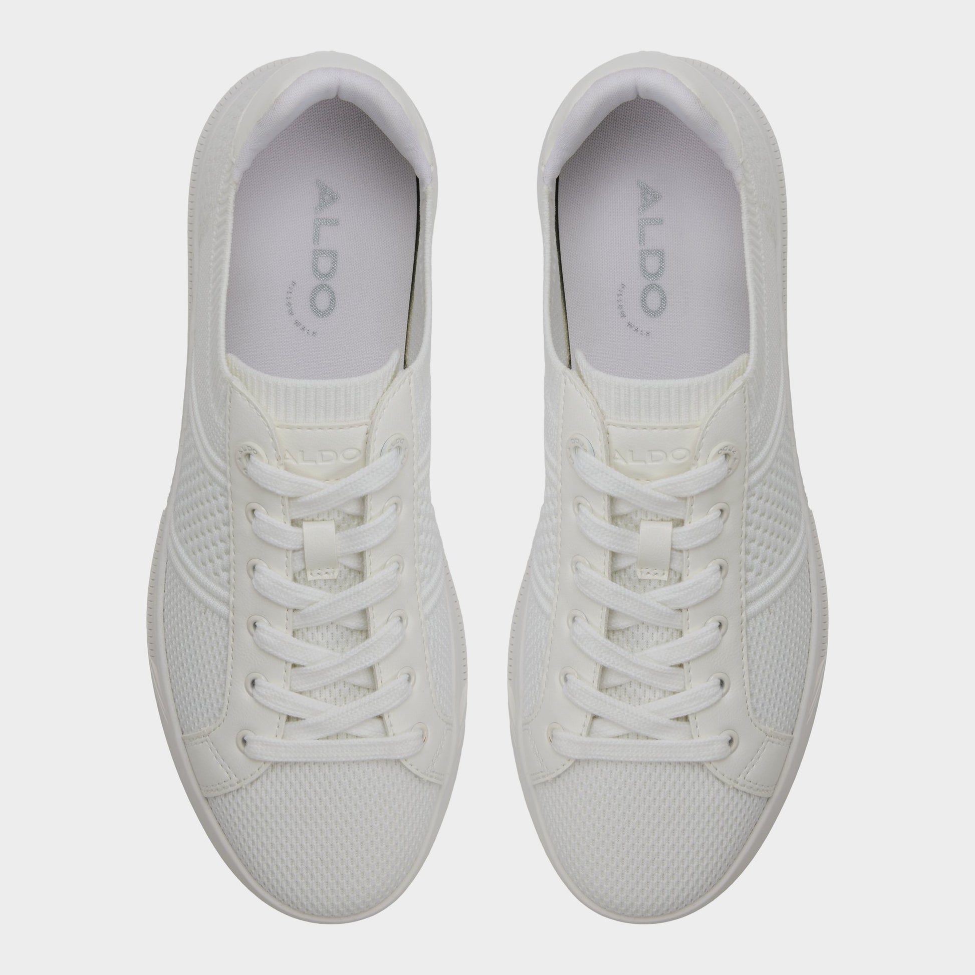 Top-down view of the White Joshy Low top sneaker
