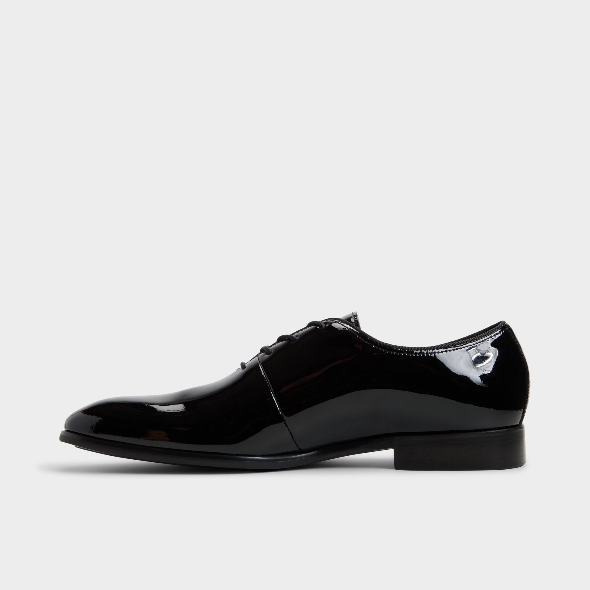 Vue latérale de Noir Devito Chaussure Oxford