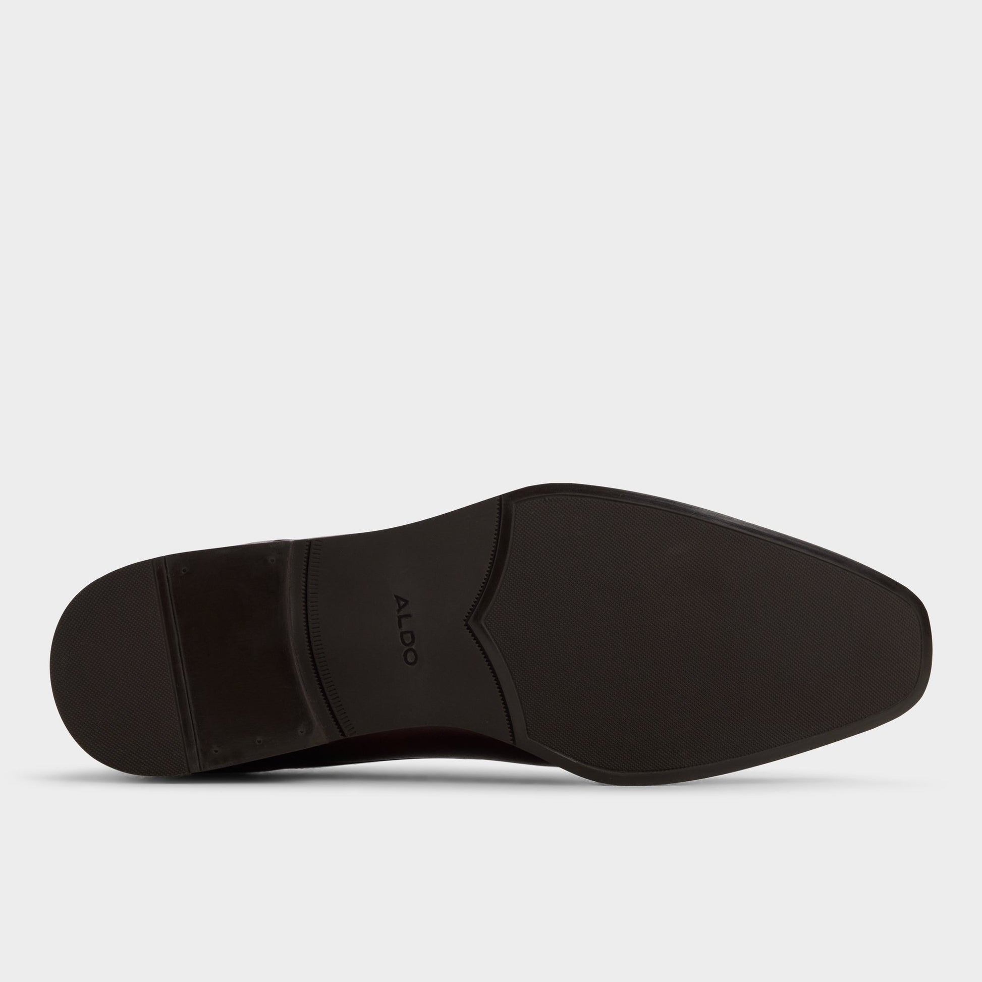 View of Cognac Emelio Oxford shoe's sole