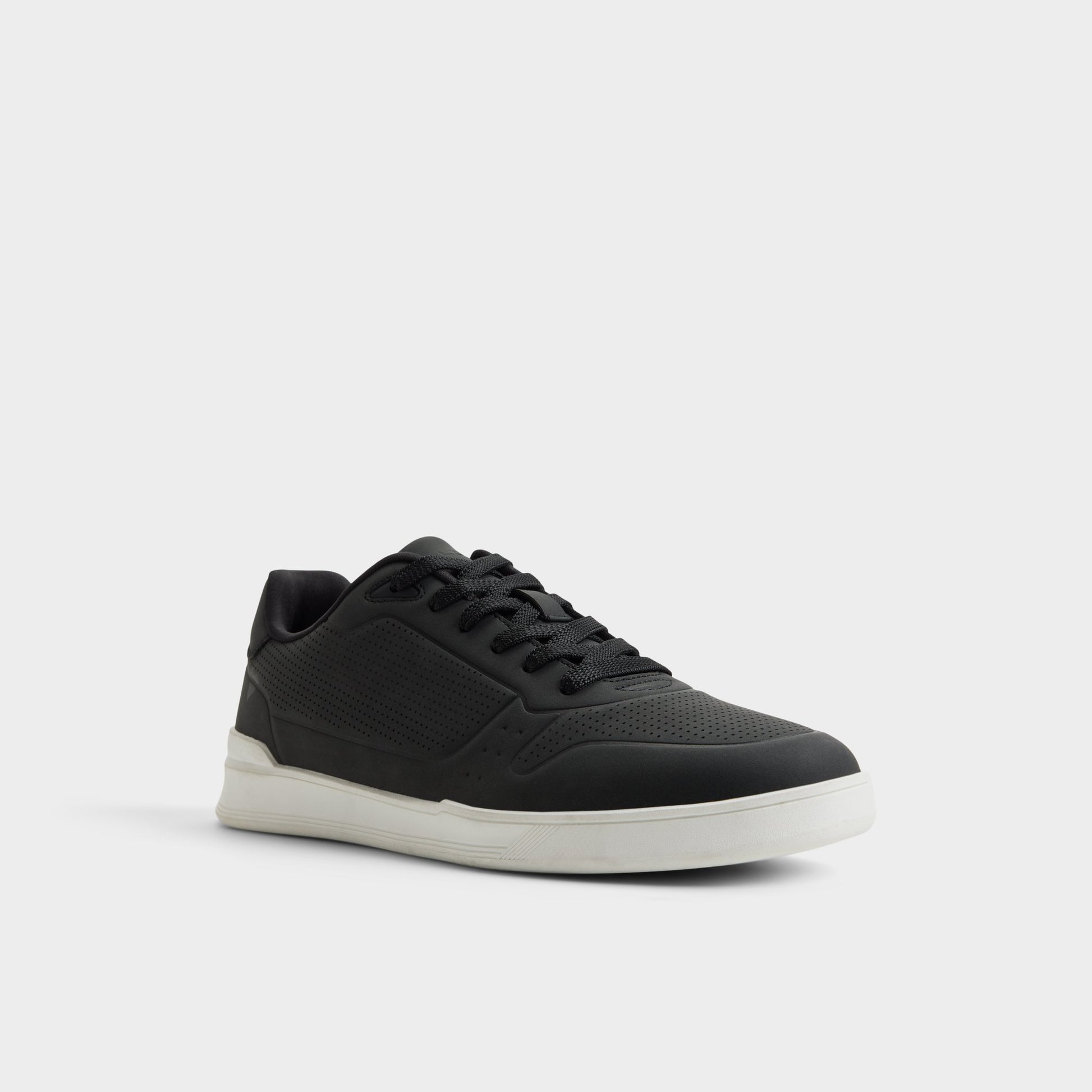 Three-quarter angle of Black Robie Low top sneaker's front side