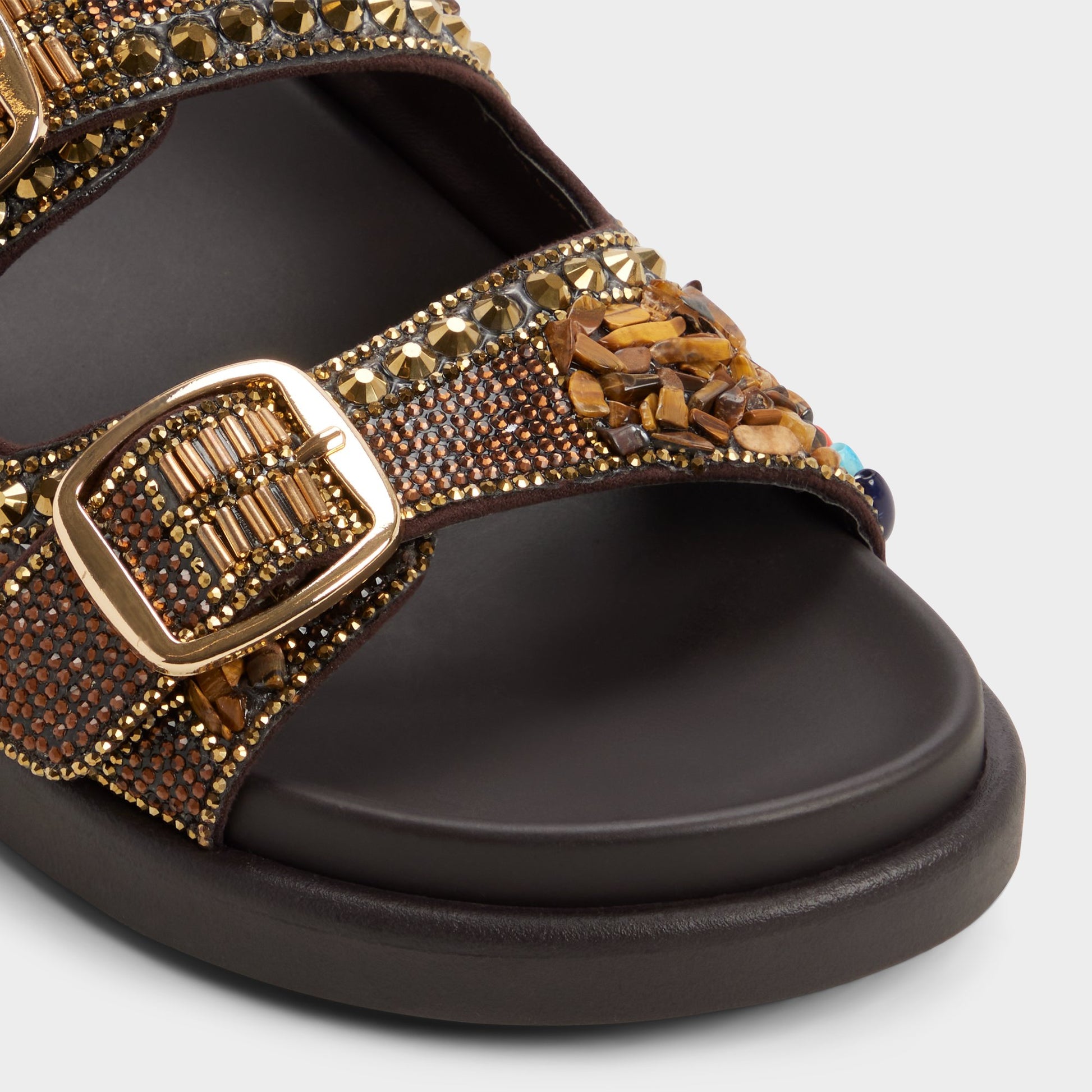 Close-up of the Dark brown Bohochic Footbed sandal