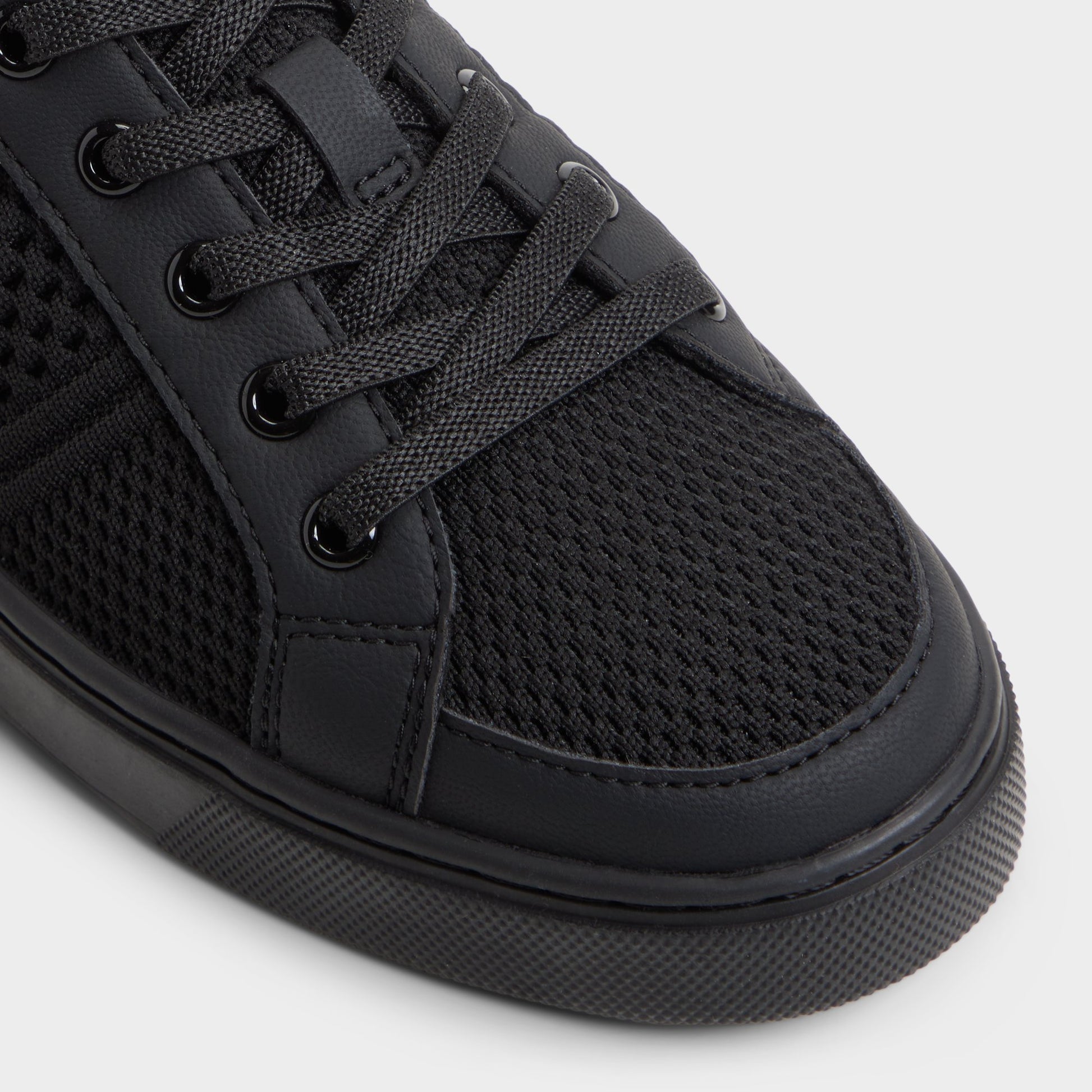 Close-up of the Black Criehar Sneaker