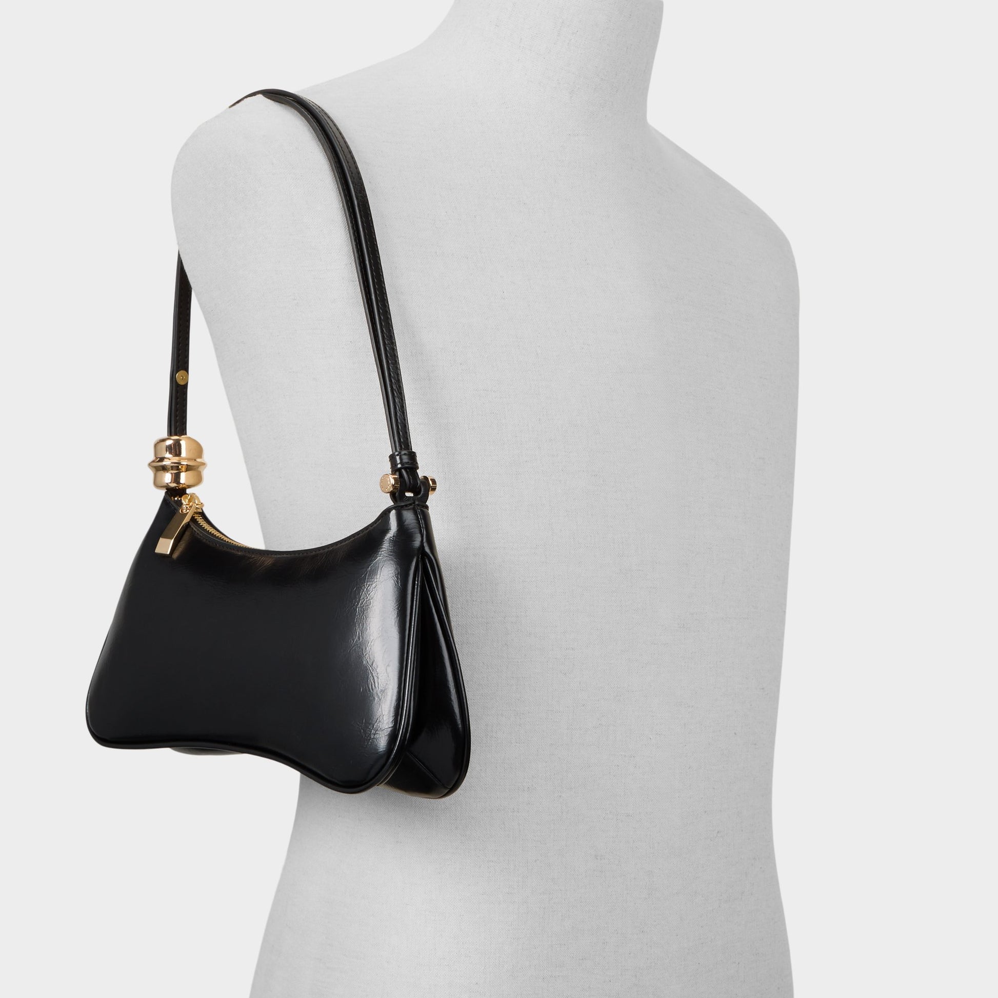 Product media for Amellie