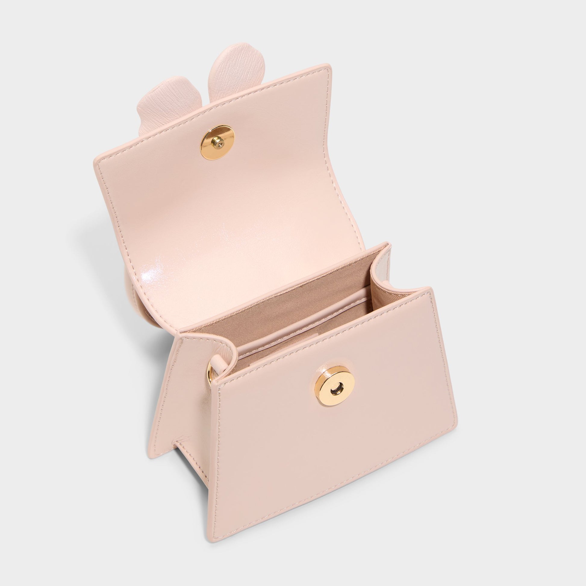 Product media for Azraa