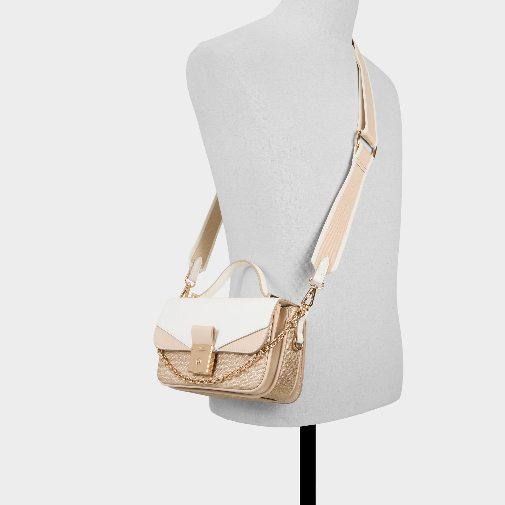 Product media for Eleiraa