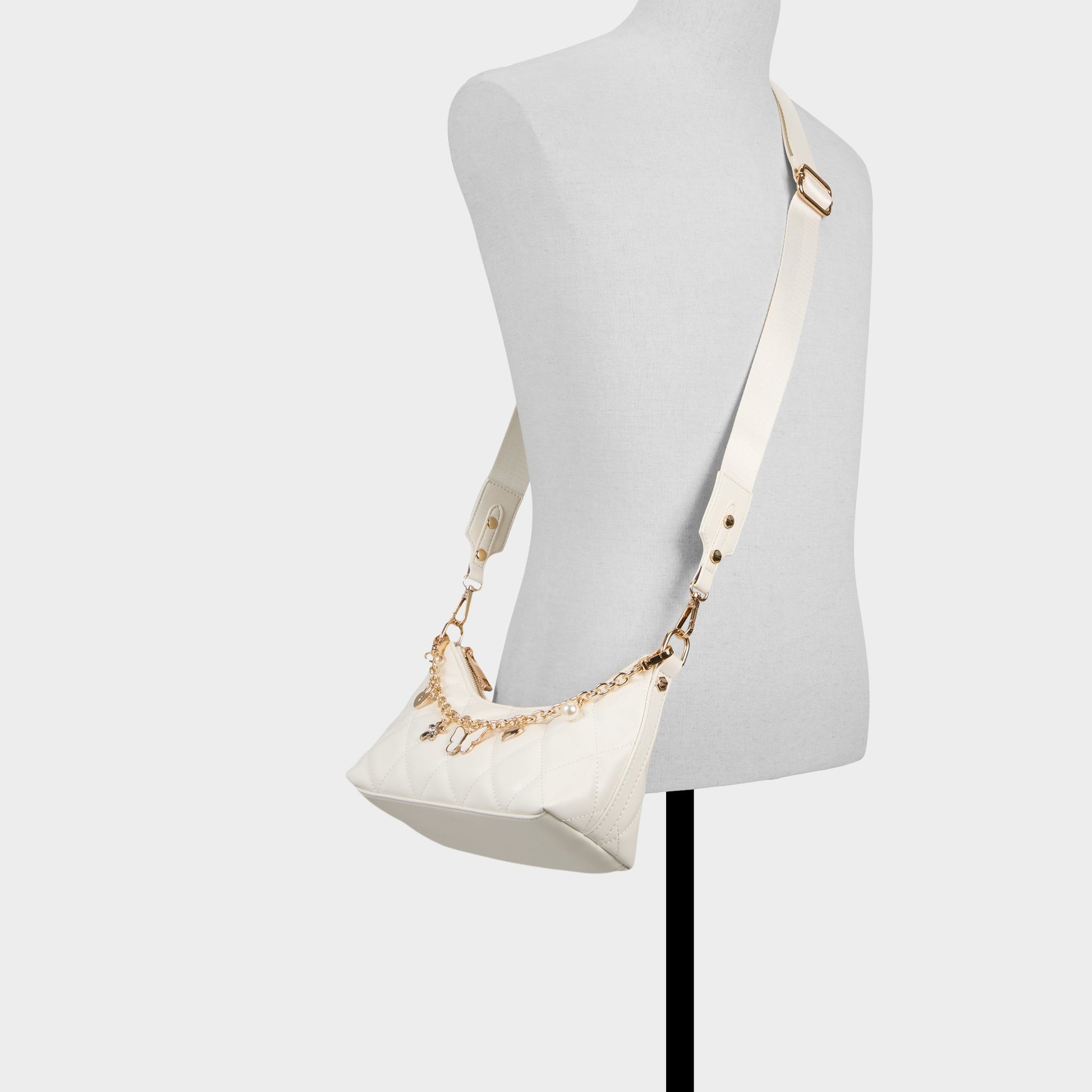 Product media for Elayaa