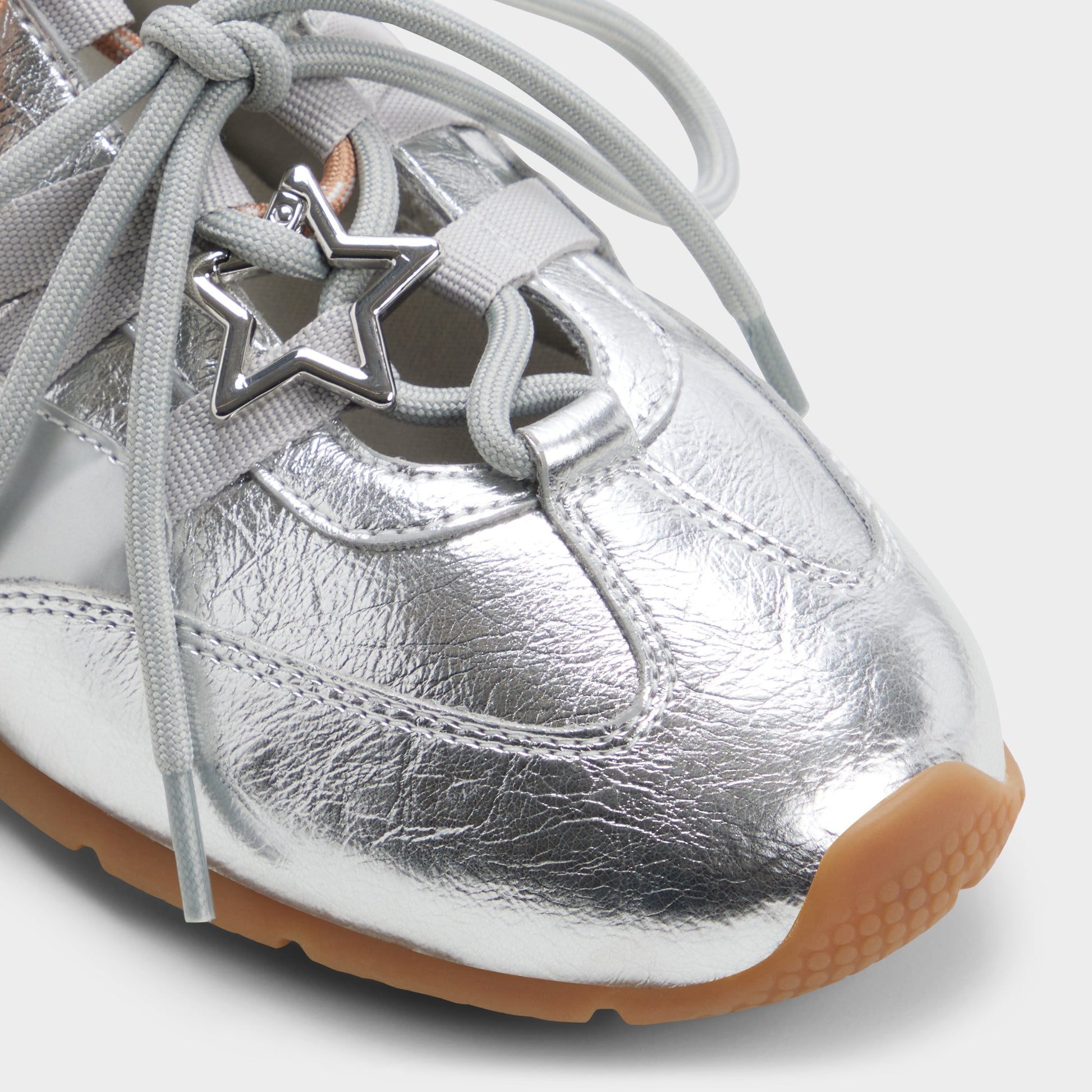 Close-up of the Silver Prima