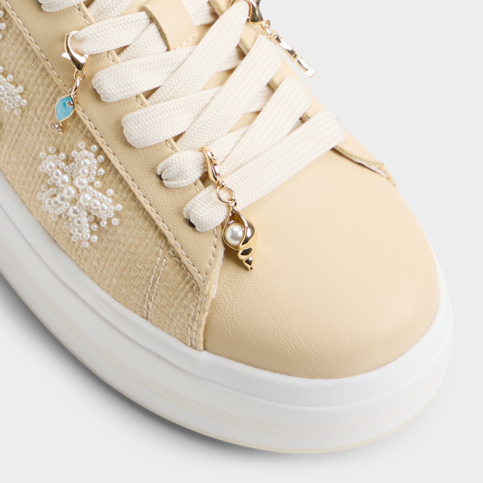 Close-up of the Natural Solair Sneaker