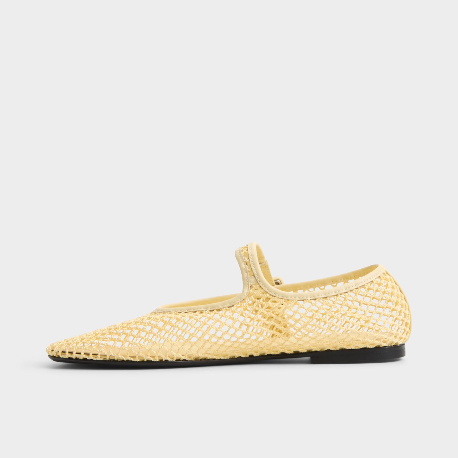 Vue latérale de Jaune clair Alissie Ballerine