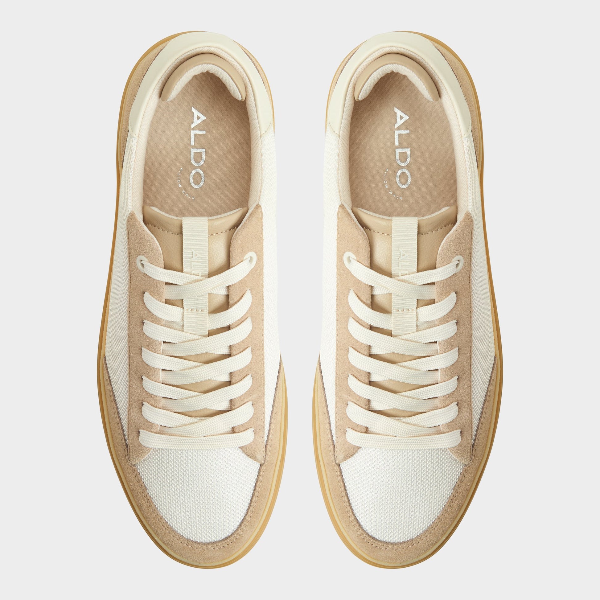 Top-down view of the Ivory Stepup Low top sneaker
