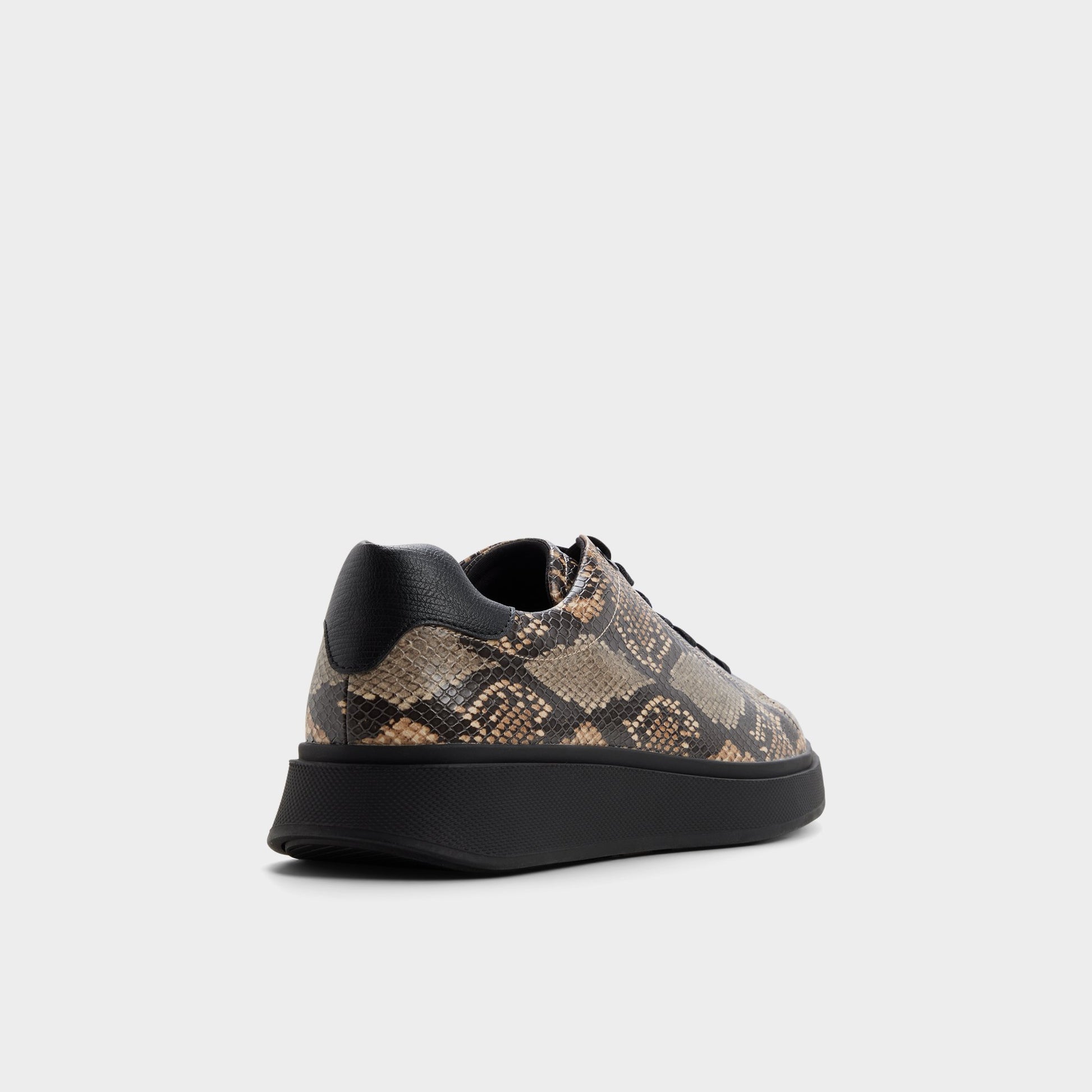 Three-quarter angle of Multi Magnus Low top sneaker's back side