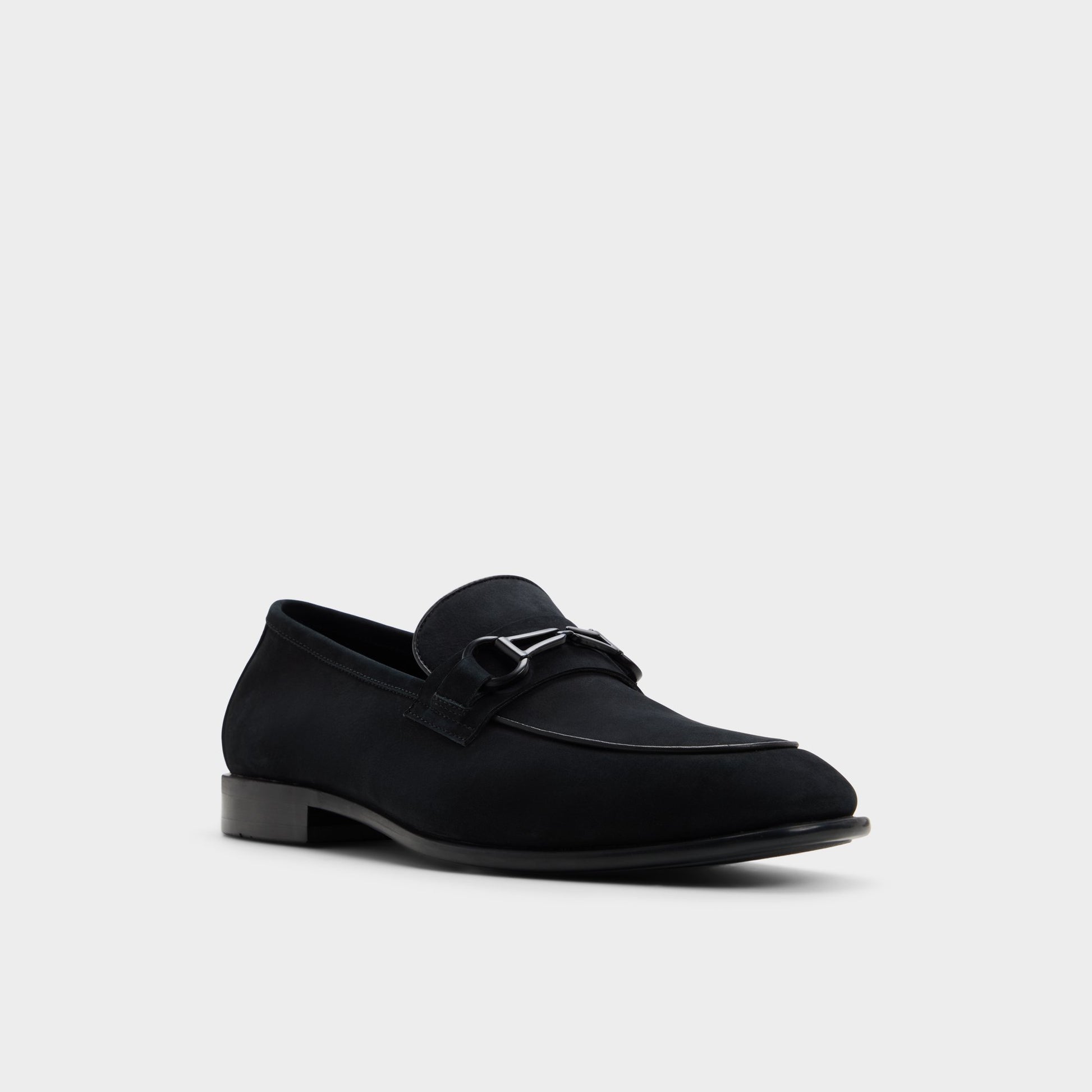 Three-quarter angle of Black/black Walters Loafer's front side
