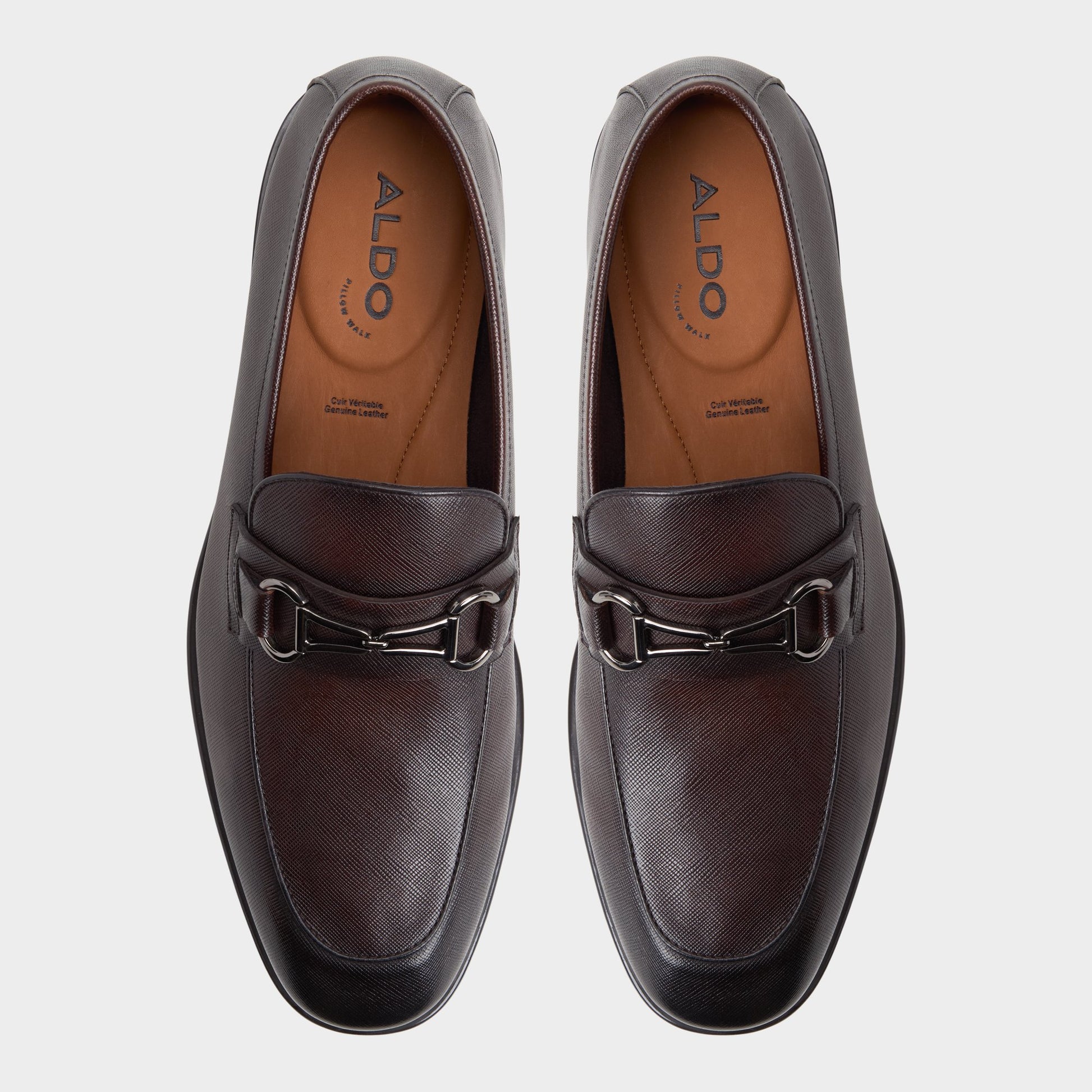 Vue de dessus de la Brun foncé Walters Mocassin