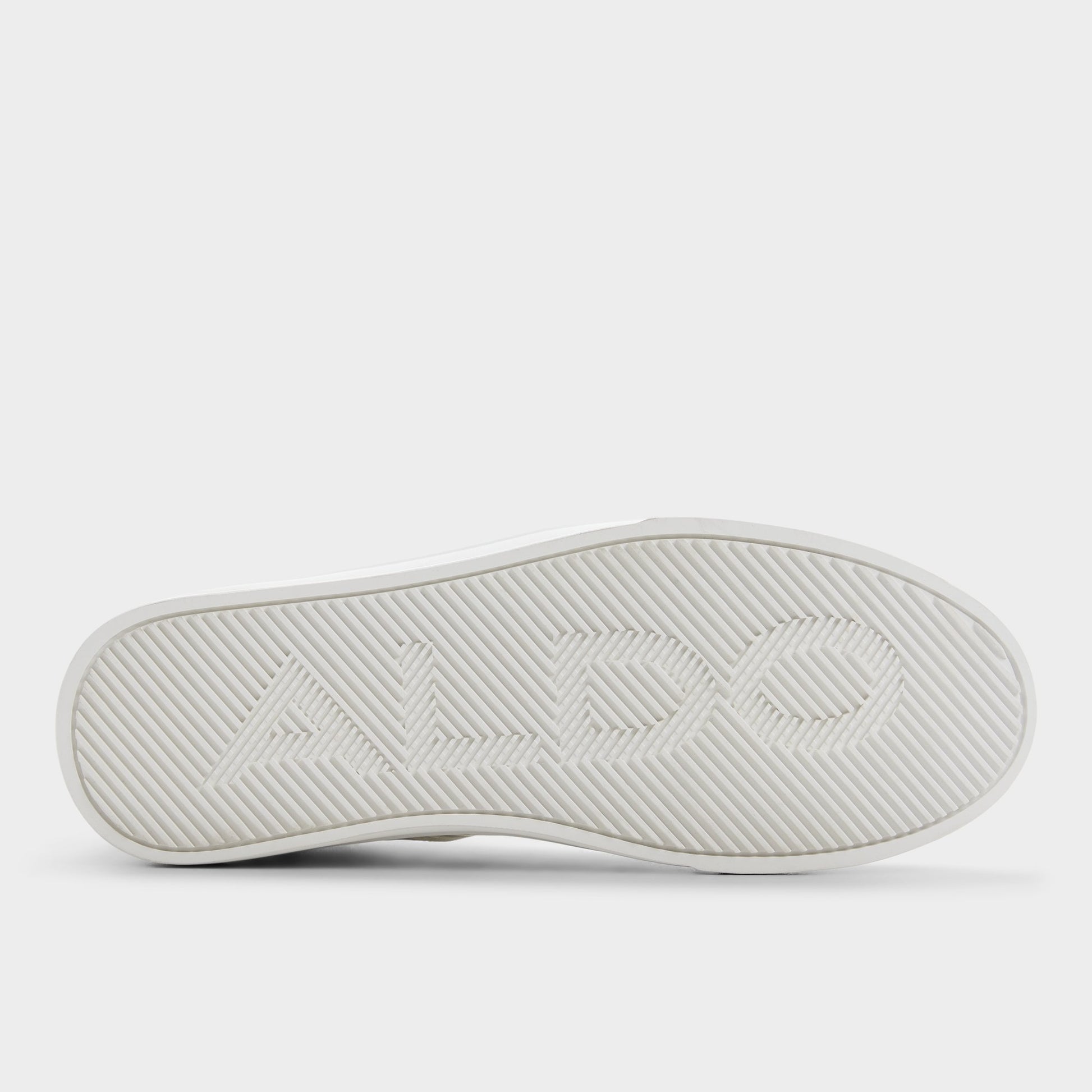 View of White Jenner High top sneaker's sole
