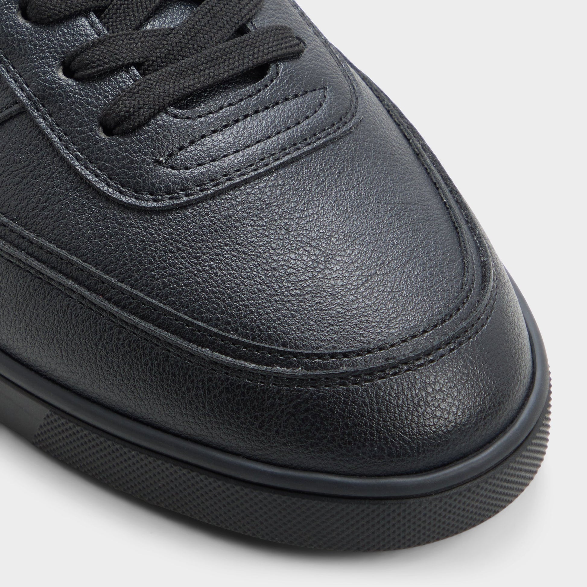 Gros plan de la Black Whirl Sneaker bas