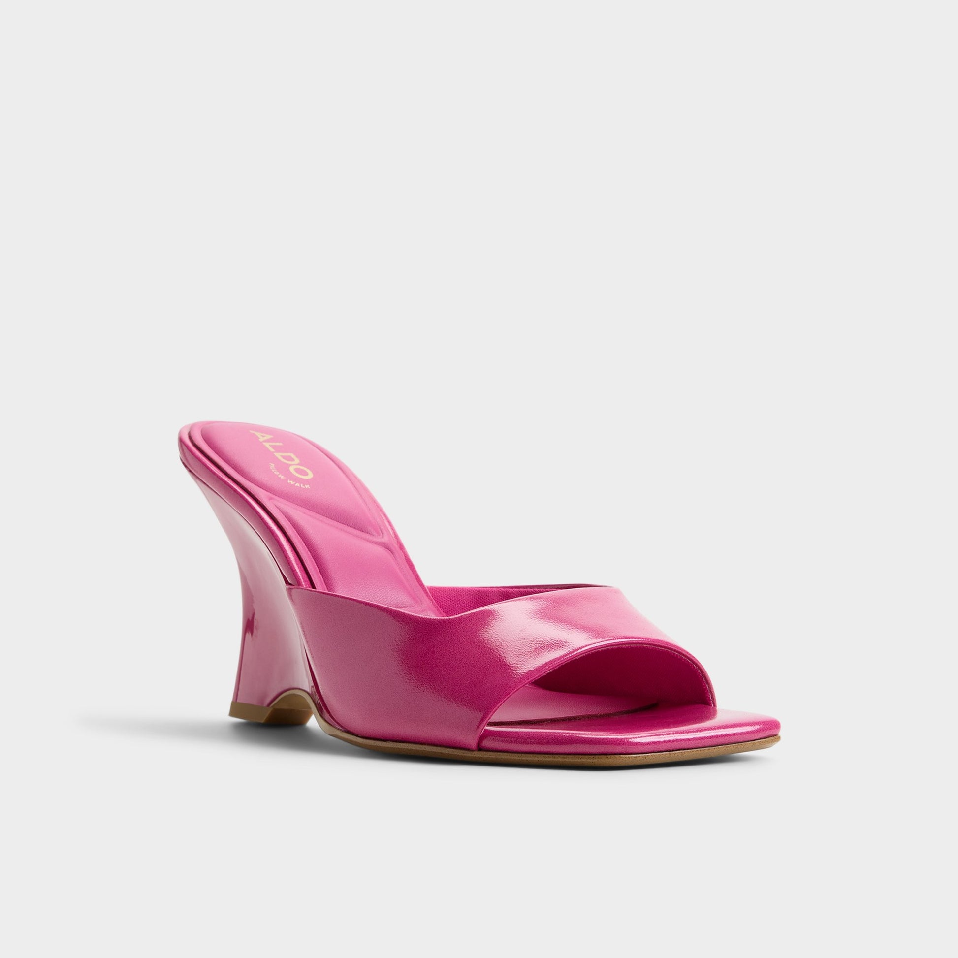 Three-quarter angle of Dark pink Luminae Wedge sandal's front side