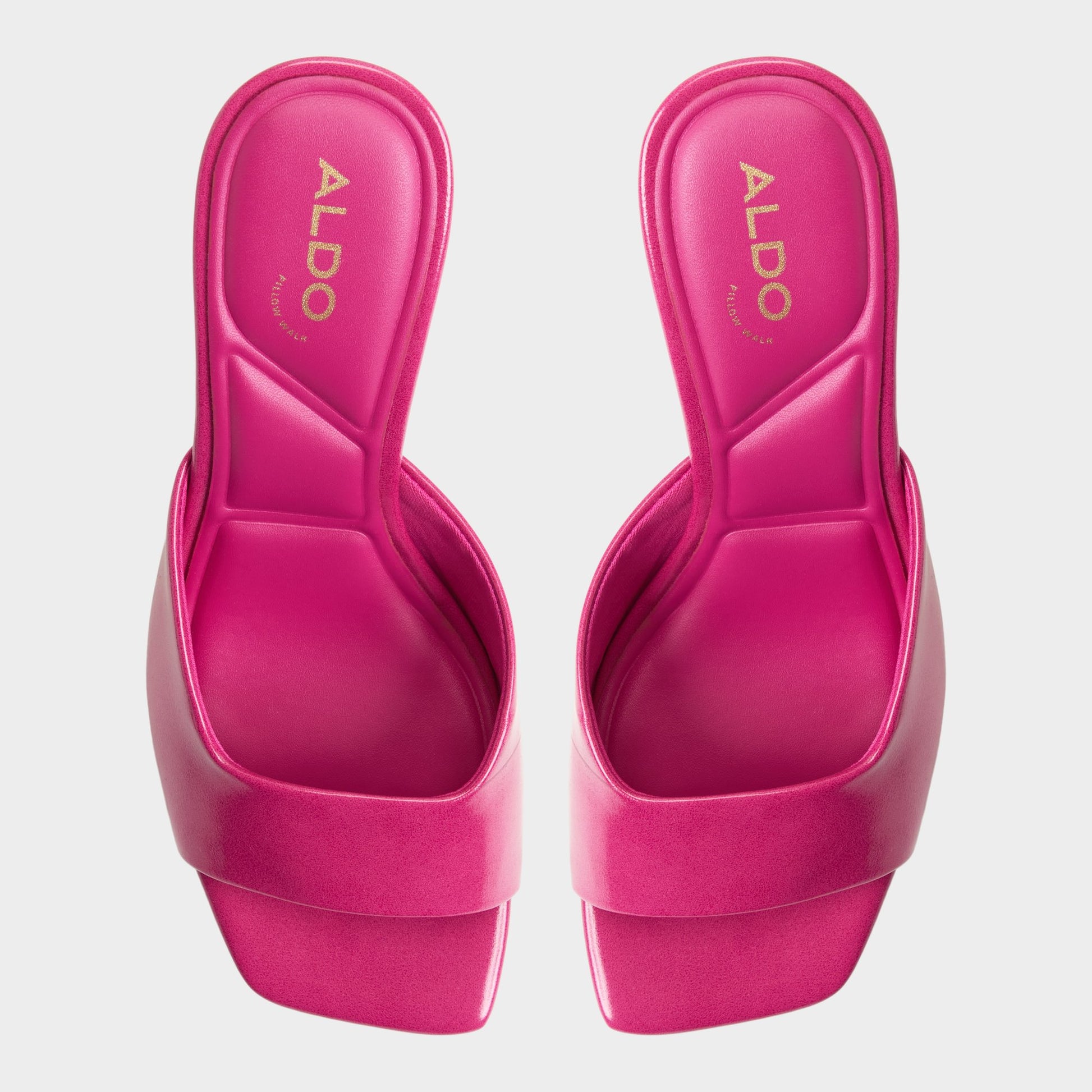 Top-down view of the Dark pink Luminae Wedge sandal