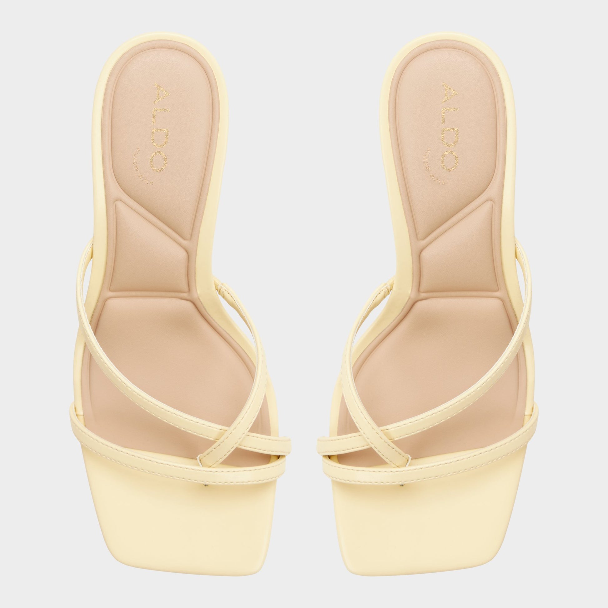 Top-down view of the Light yellow Calypsaa Heeled mule
