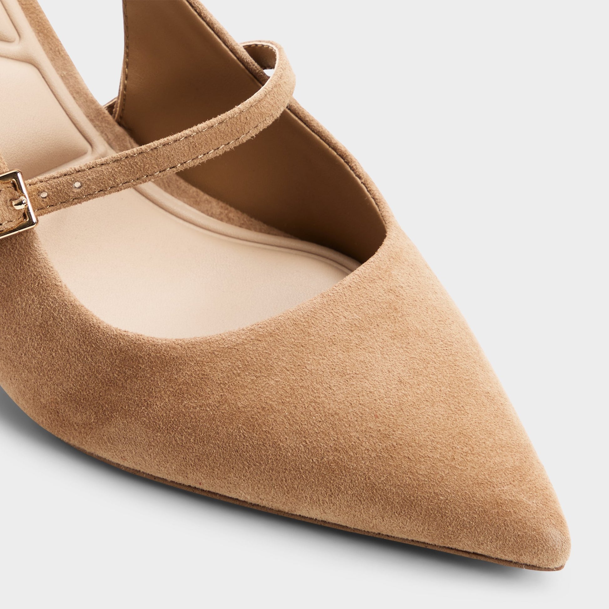 Close-up of the Medium brown Vestian Slingback block heel