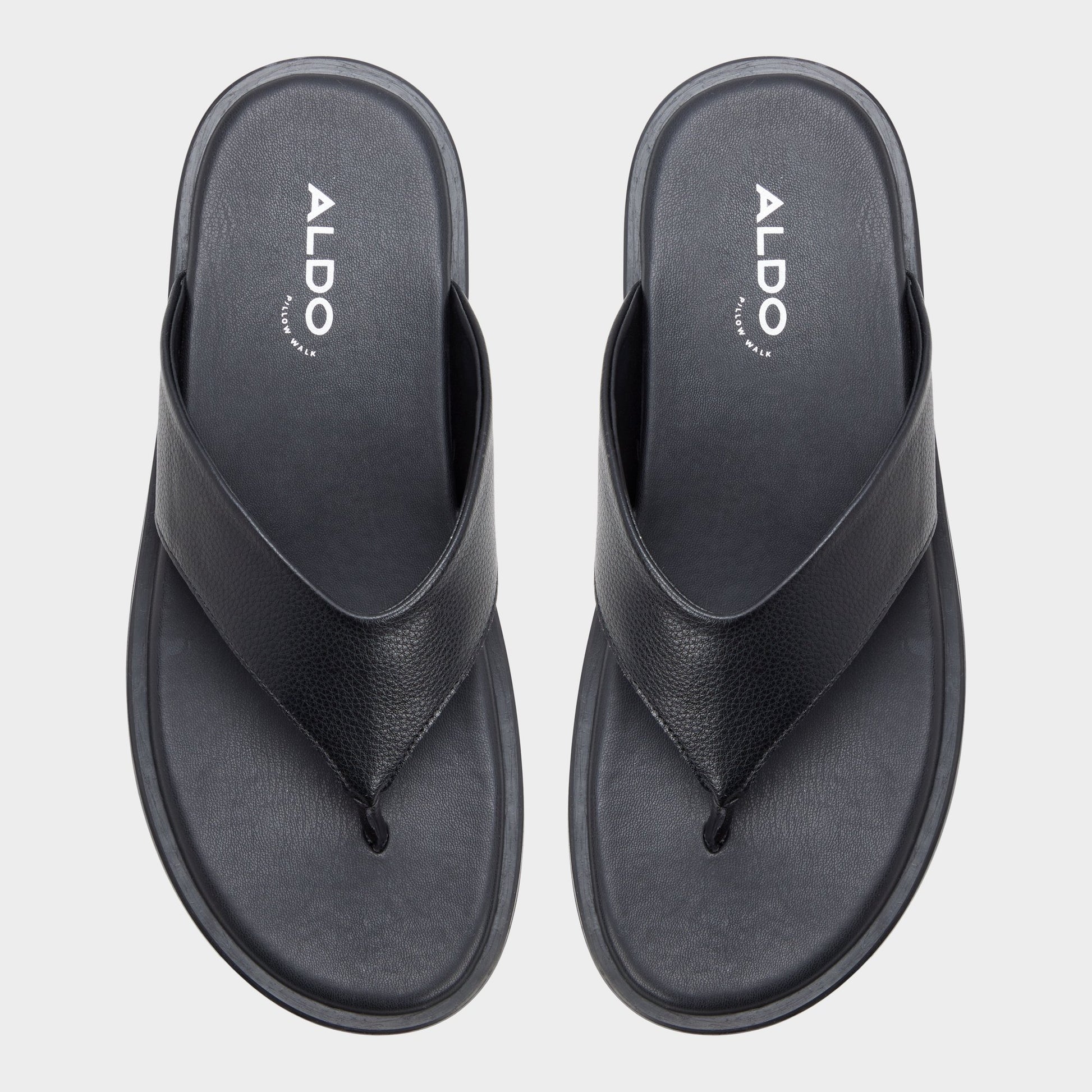 Top-down view of the Black Smolder Flip flop