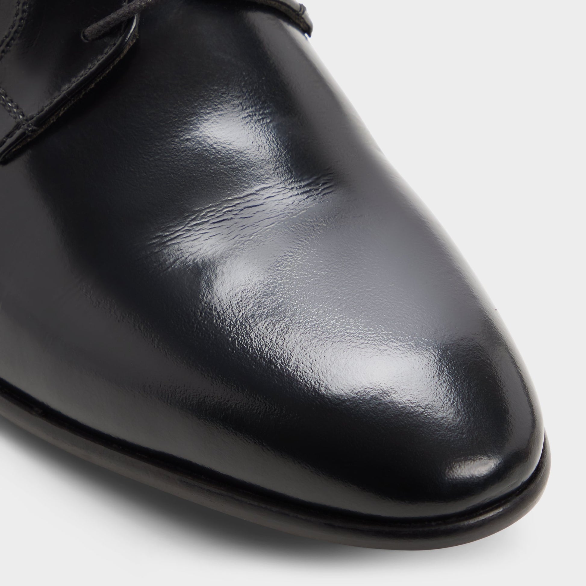 Gros plan de la Noir Harald Chaussure derby