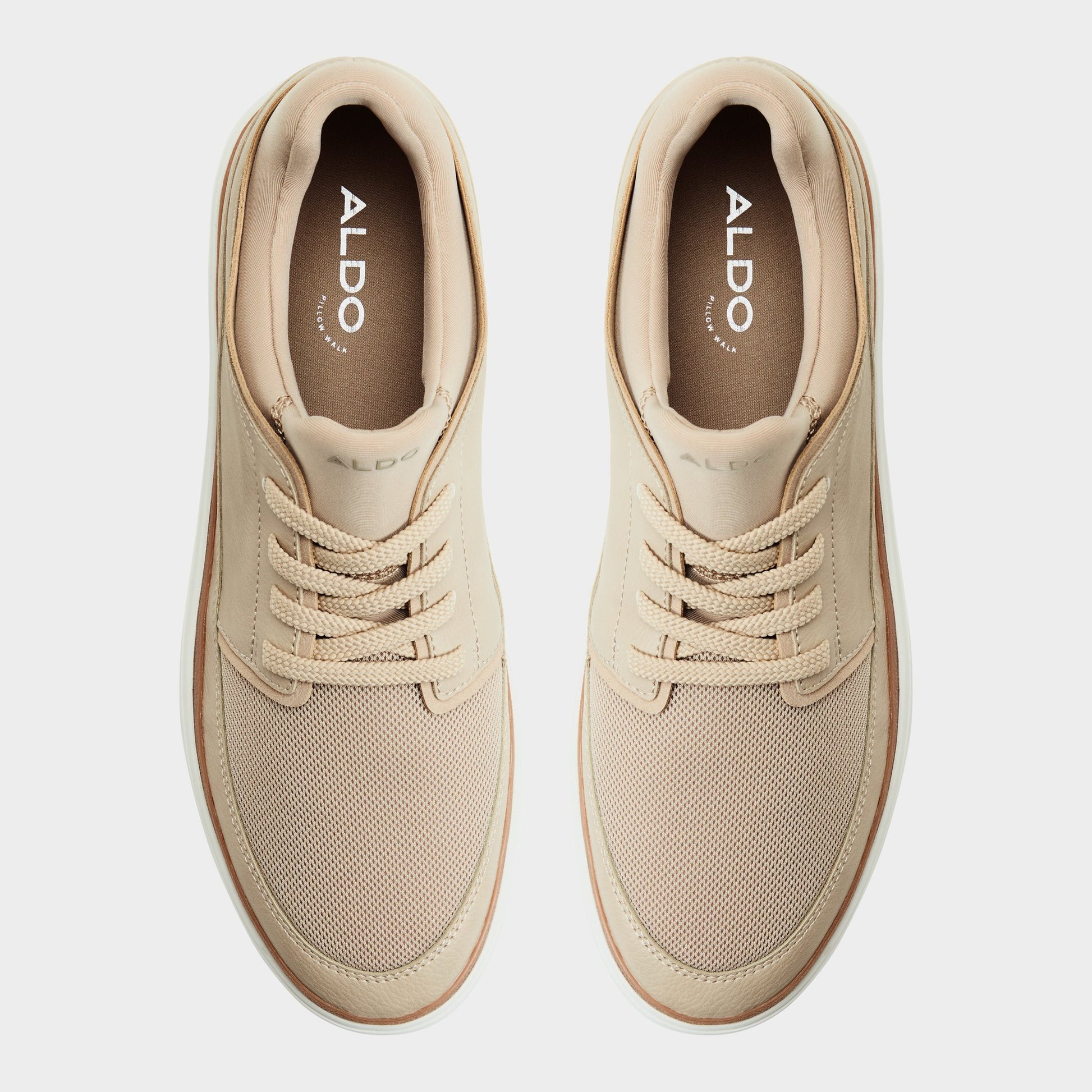 Top-down view of the Beige Kurtis Low top sneaker