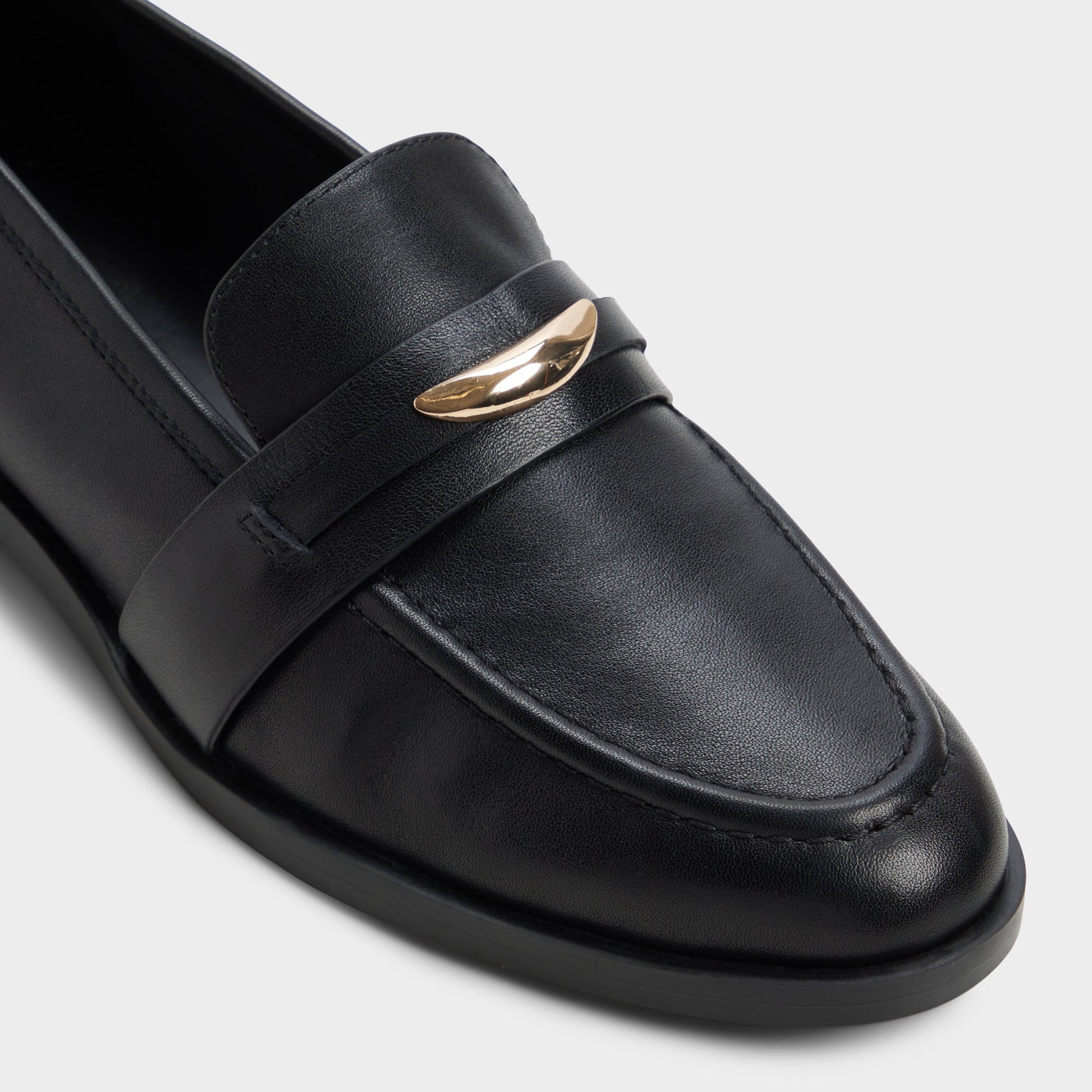 Three-quarter angle of Black Ellya Loafer's front side