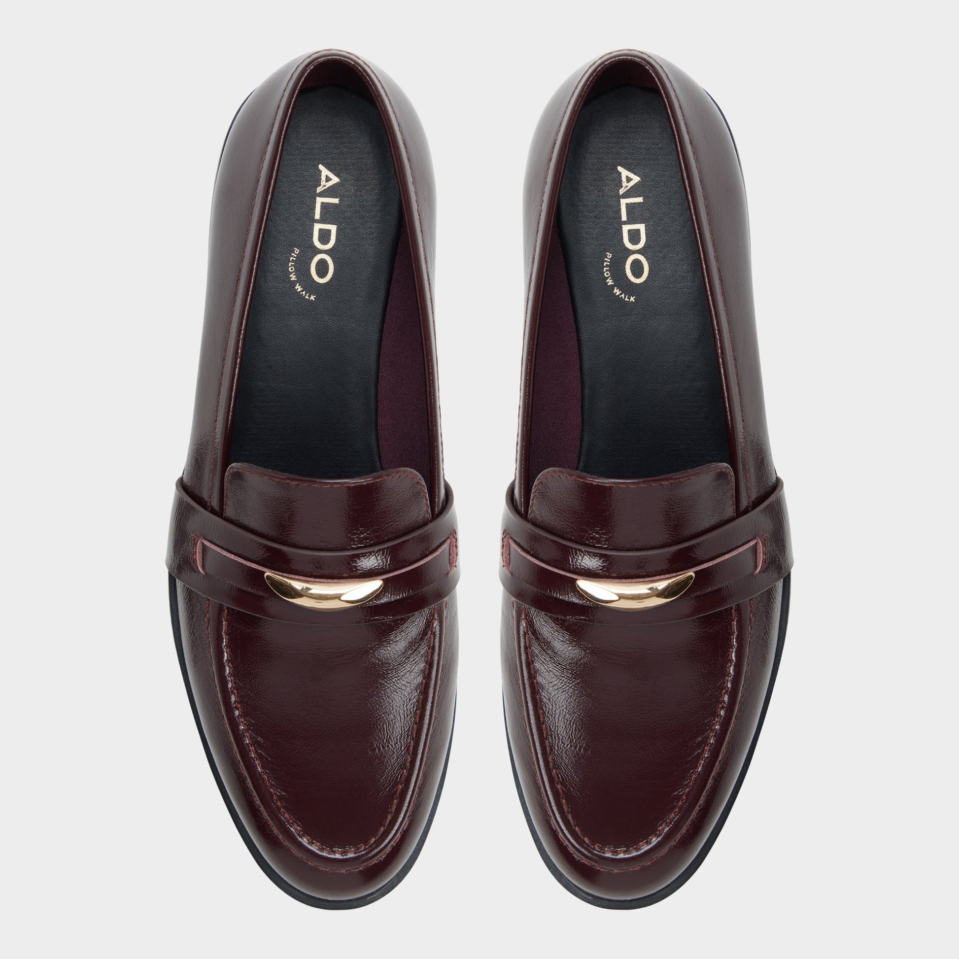 Top-down view of the Bordo Ellya Loafer