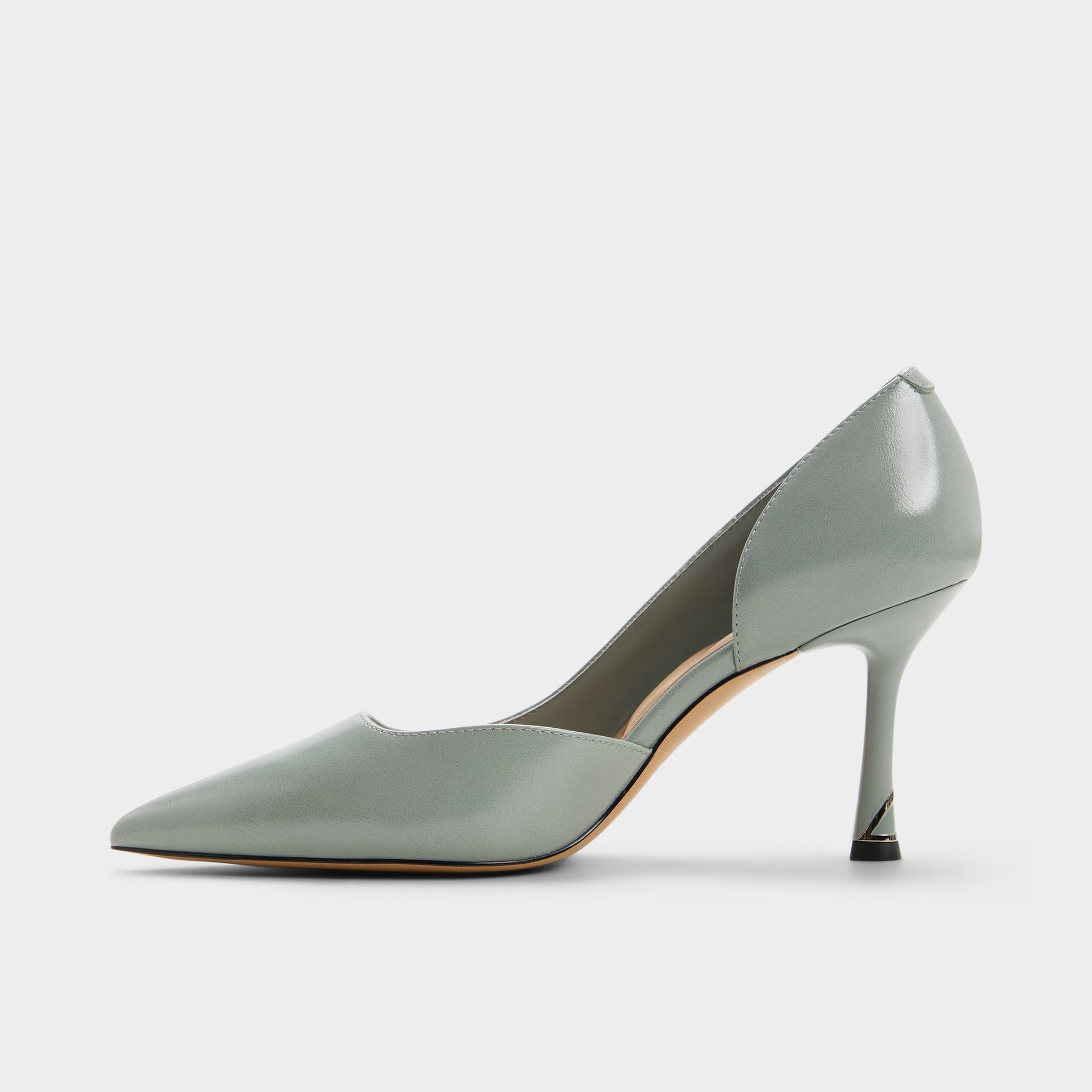 Side view of Light blue Livianna