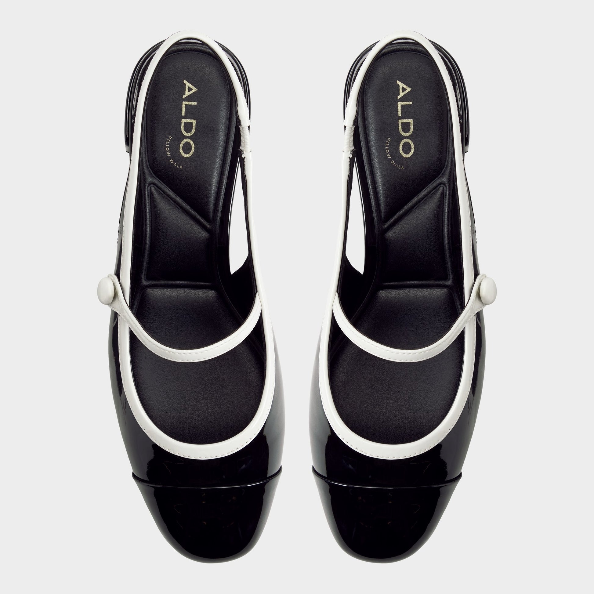 Vue de dessus de la Noir/blanc Aggie Talon haut à bride arrière