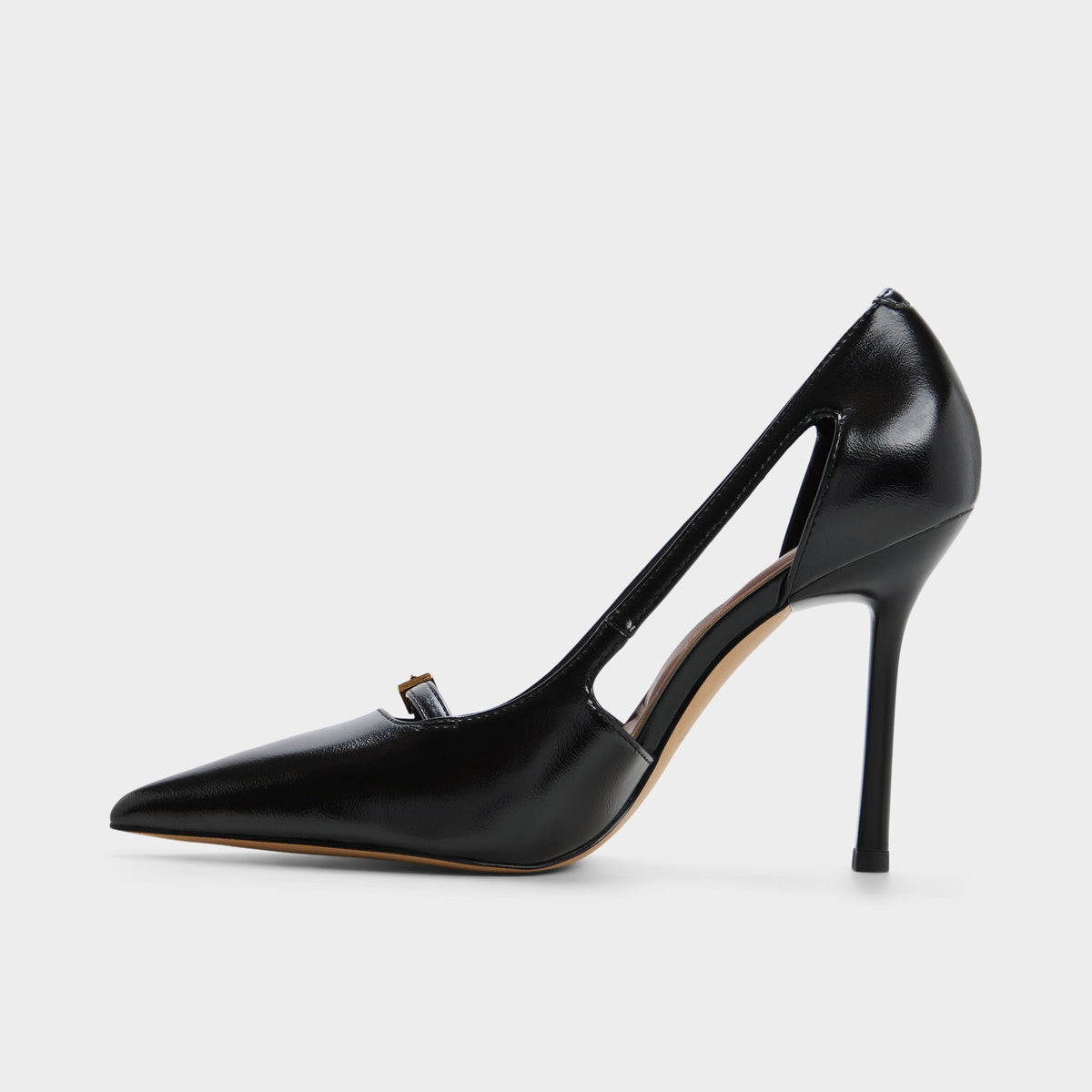 Side view of Black Herbey