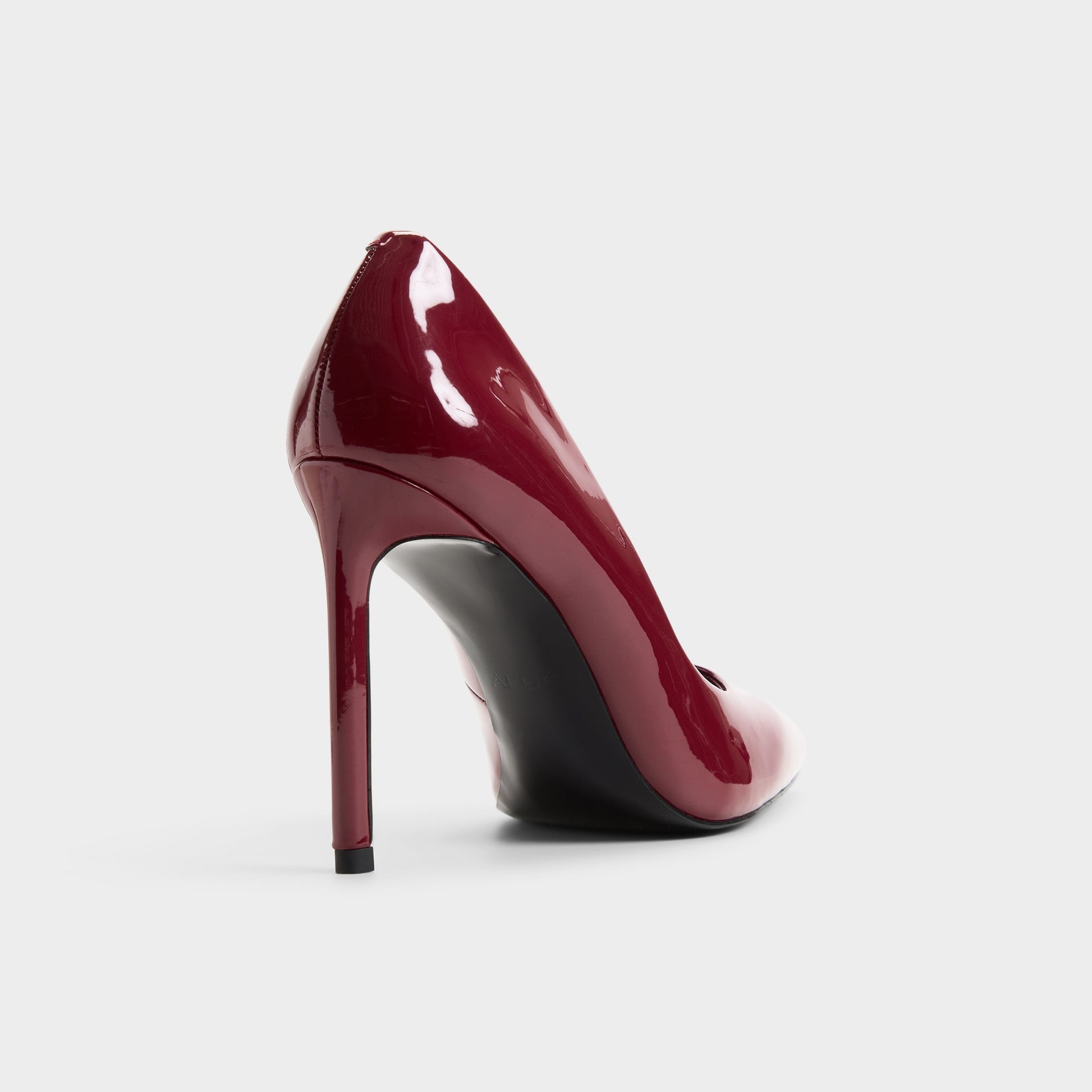 Three-quarter angle of Dark red Stessy2.0-xt Pump's back side