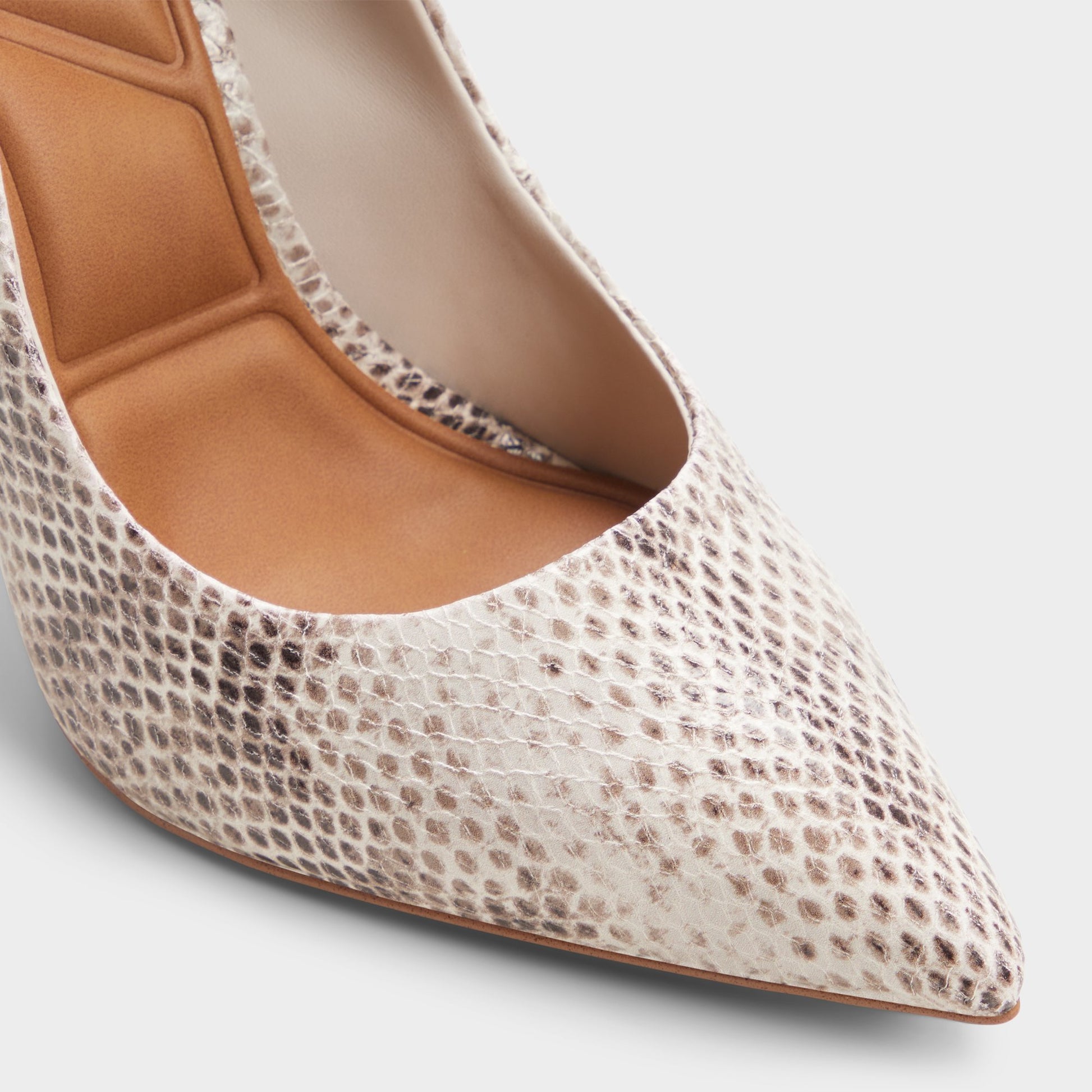 Close-up of the Grey multi Stessy2.0 Pump