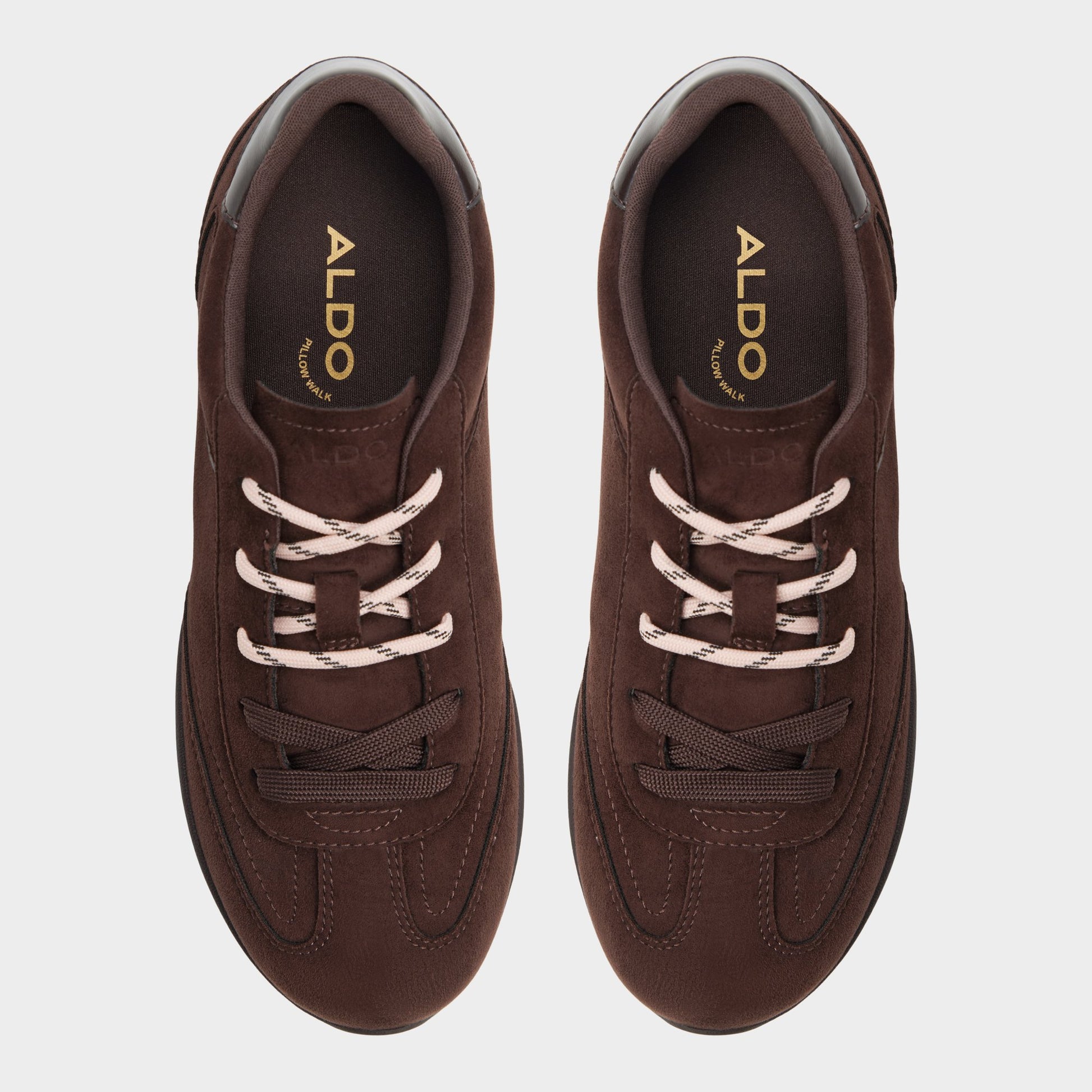 Top-down view of the Dark brown Lyvie Sneaker