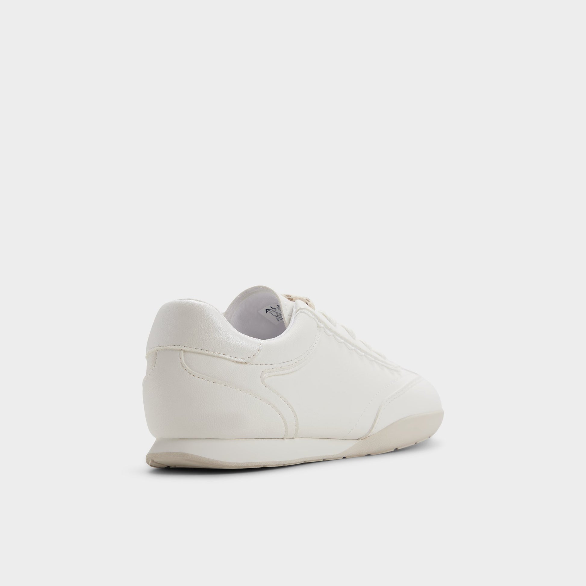 Angle de trois quarts de l'arrière de Blanc Lyvie Sneaker