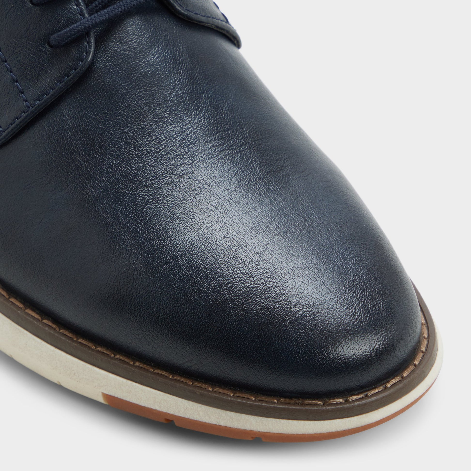 Close-up of the Navy Kaplan Oxford shoe