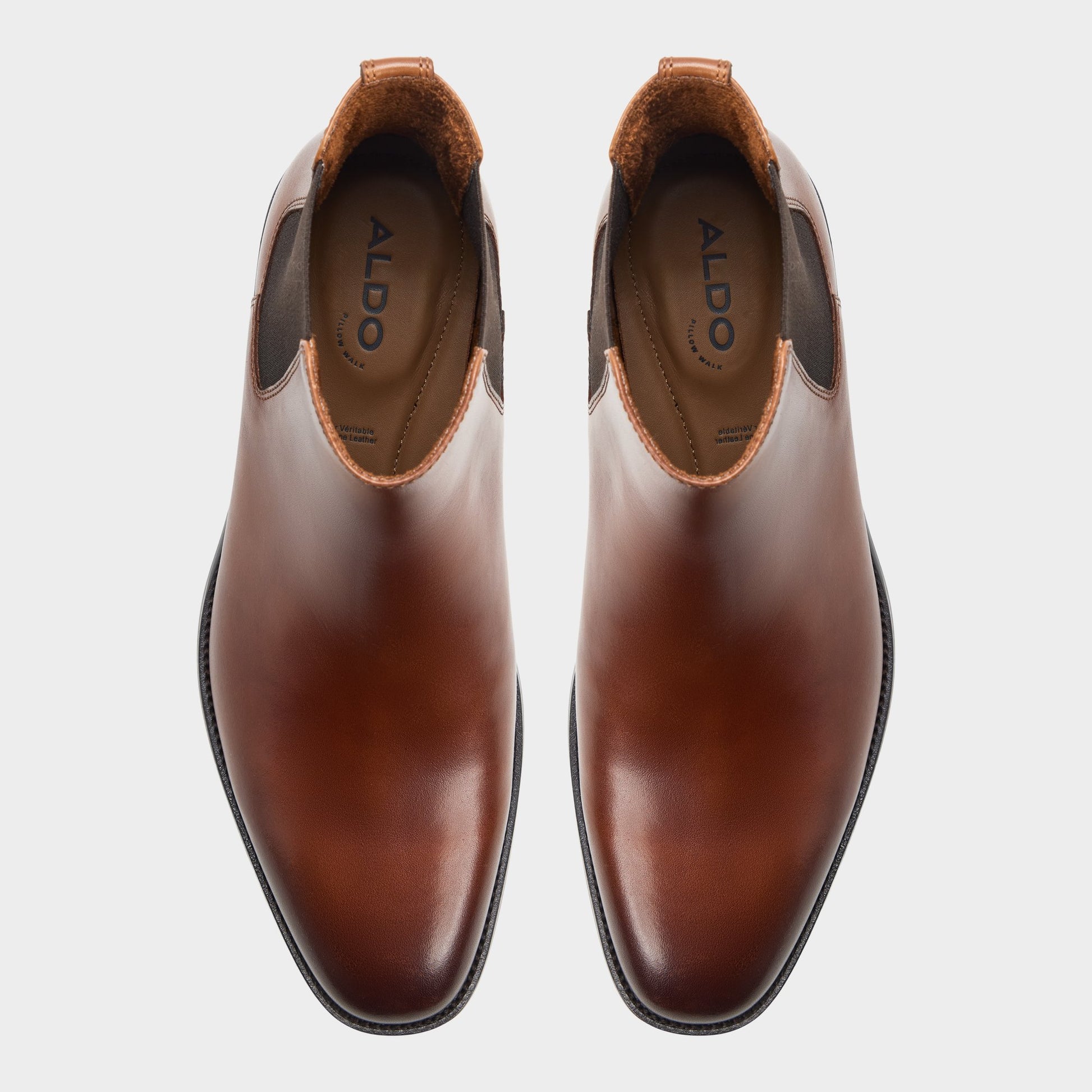 Top-down view of the Cognac Wentz Chelsea boot